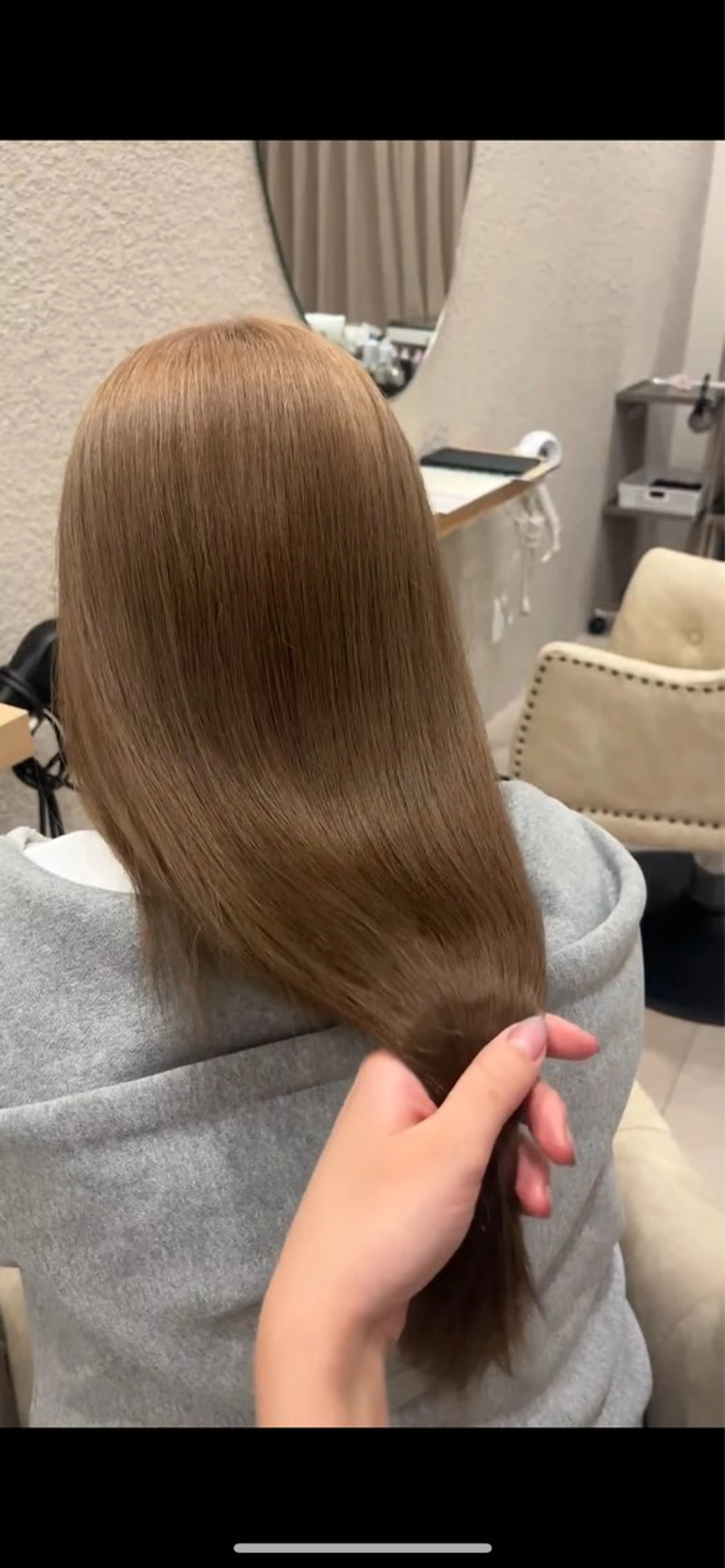 カラー 渡壁 文那のヘアスタイル
