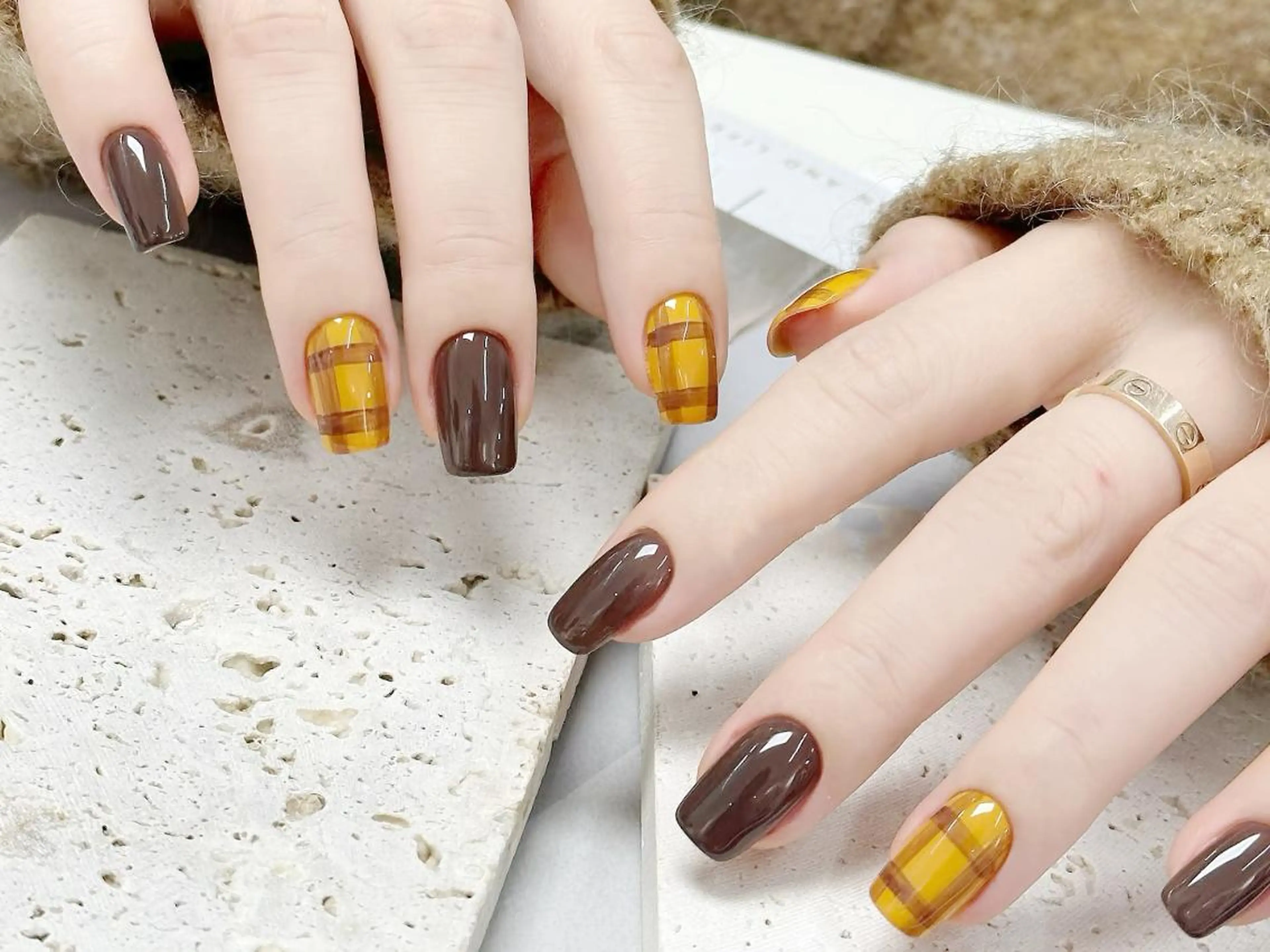 ネイル オーロラネイル チークネイル 長さ出し フットネイル フレンチネイル ハンドネイル ハンドケア yumi nailのネイルデザイン