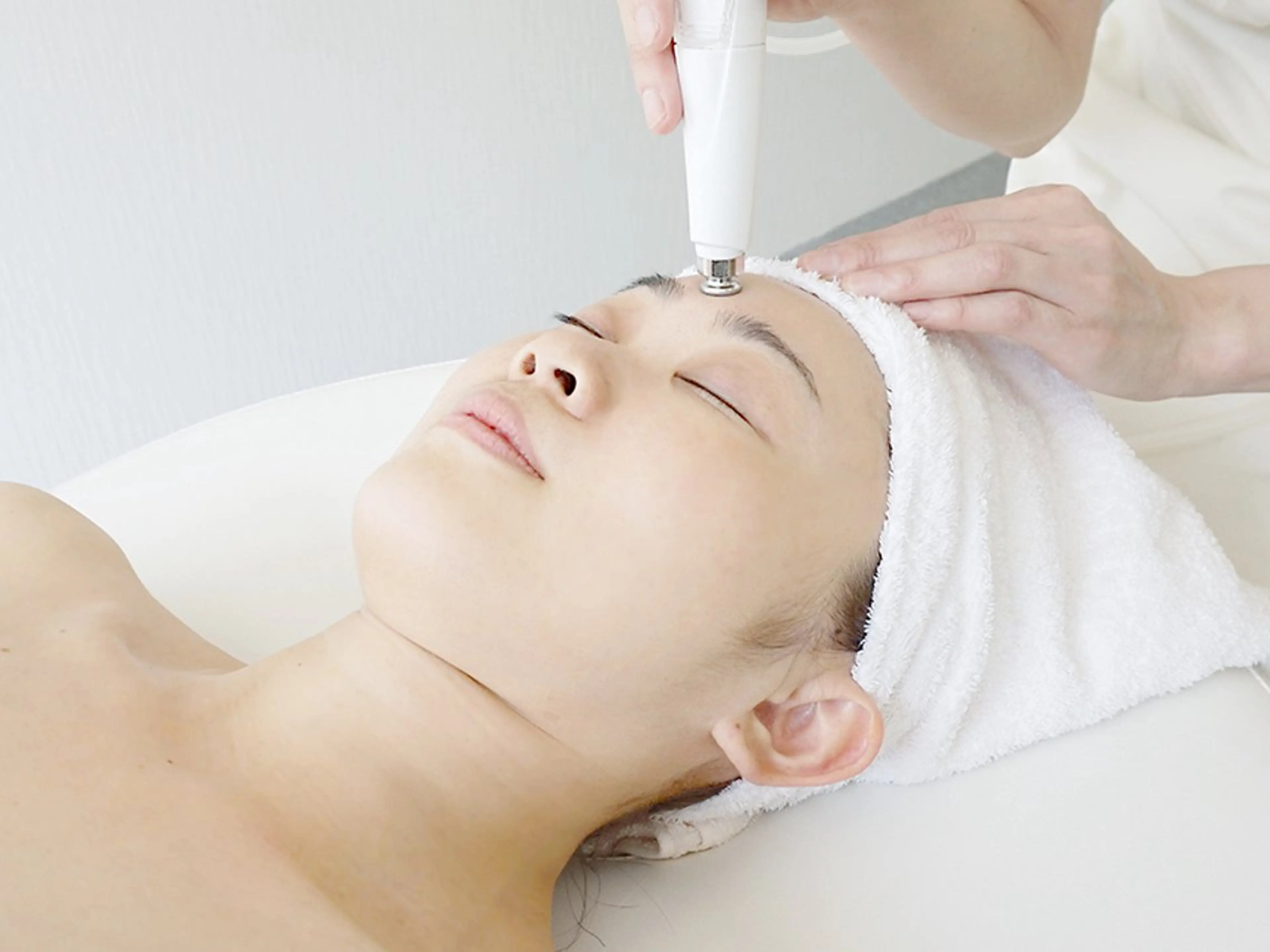 【ご新規様限定】ザラ付き解消！ダイヤモンドで角質オフの写真