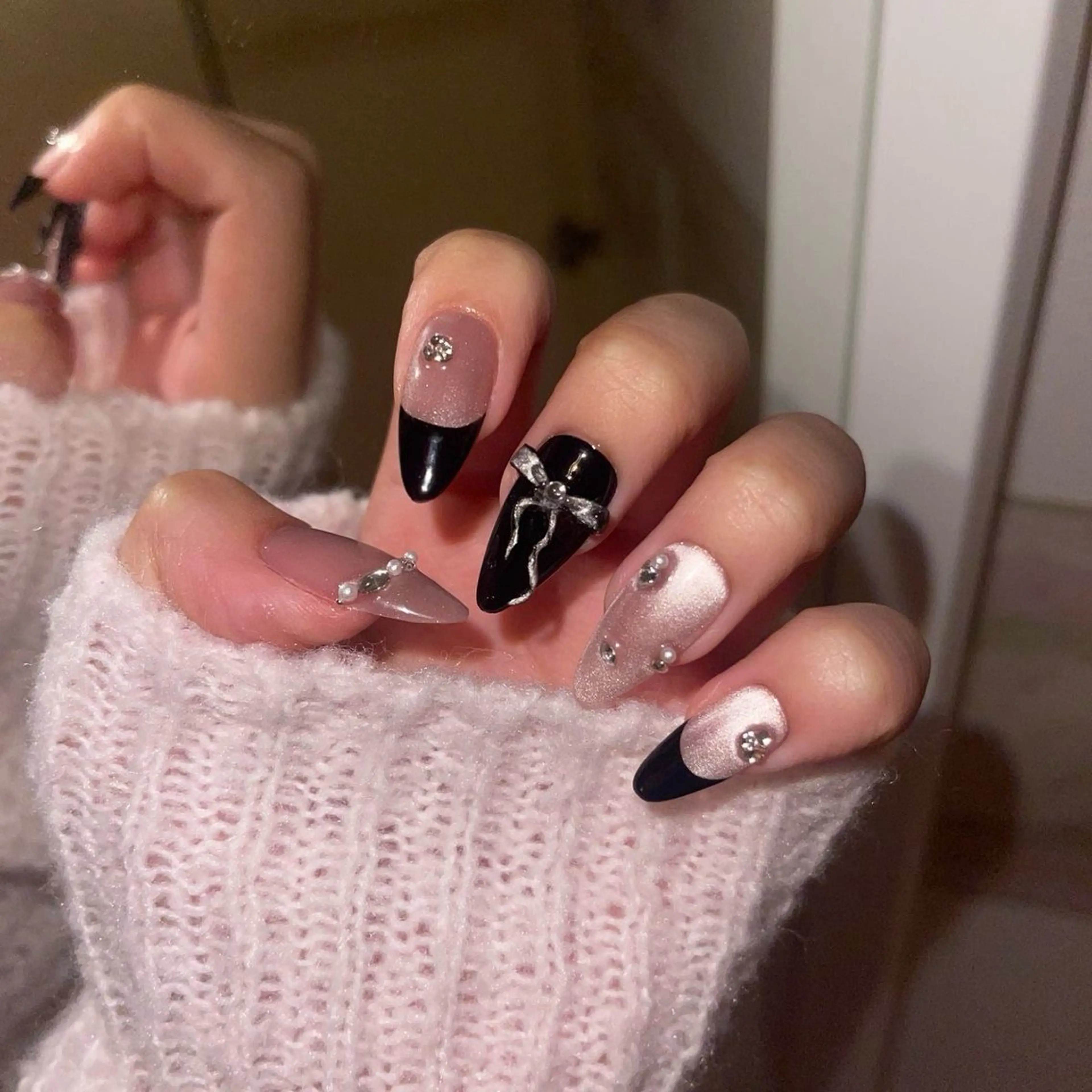 ネイル ハンドネイル EMI ANA.CHUOのネイルデザイン