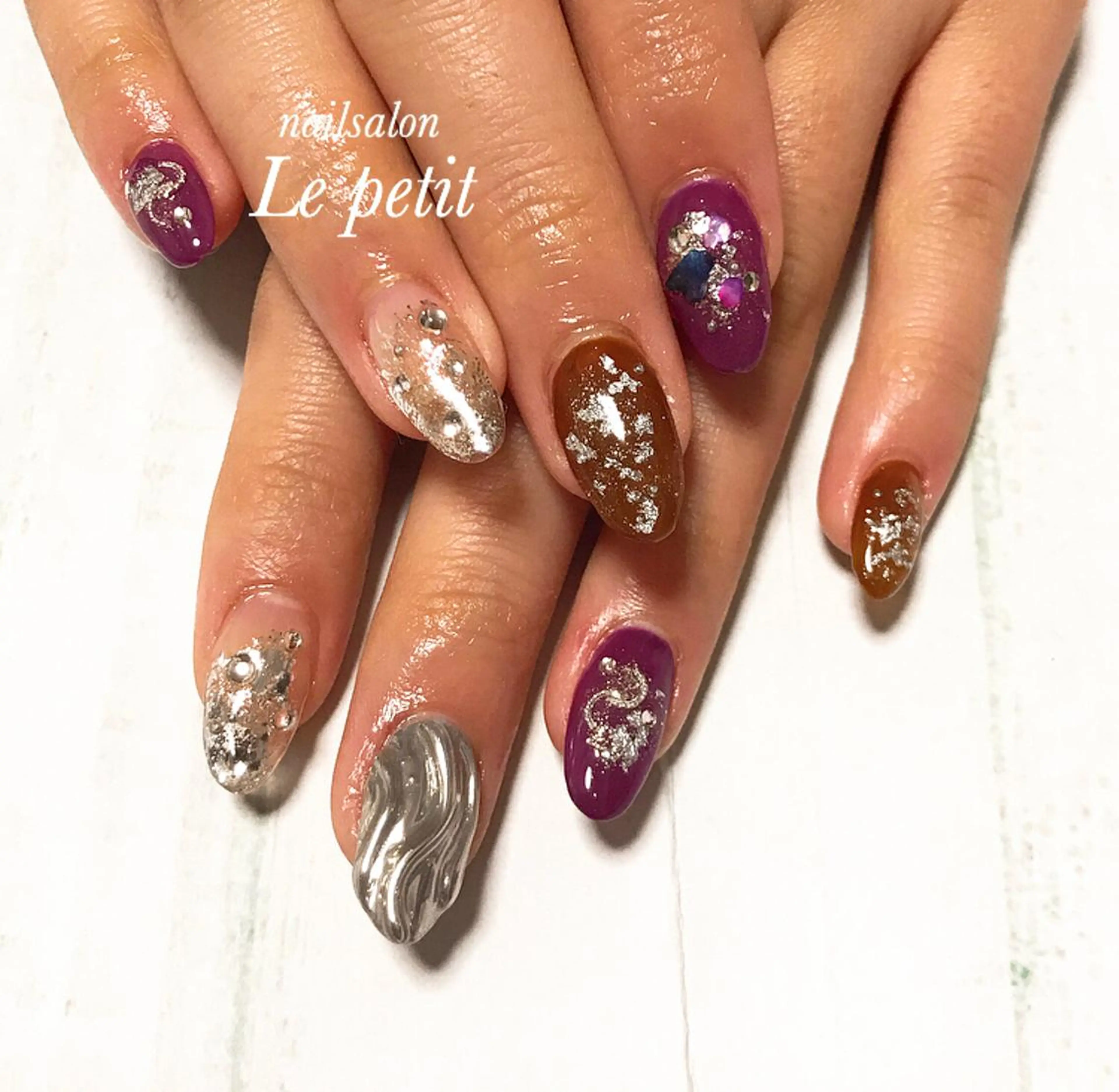 ネイル 石野 広佳のネイルデザイン