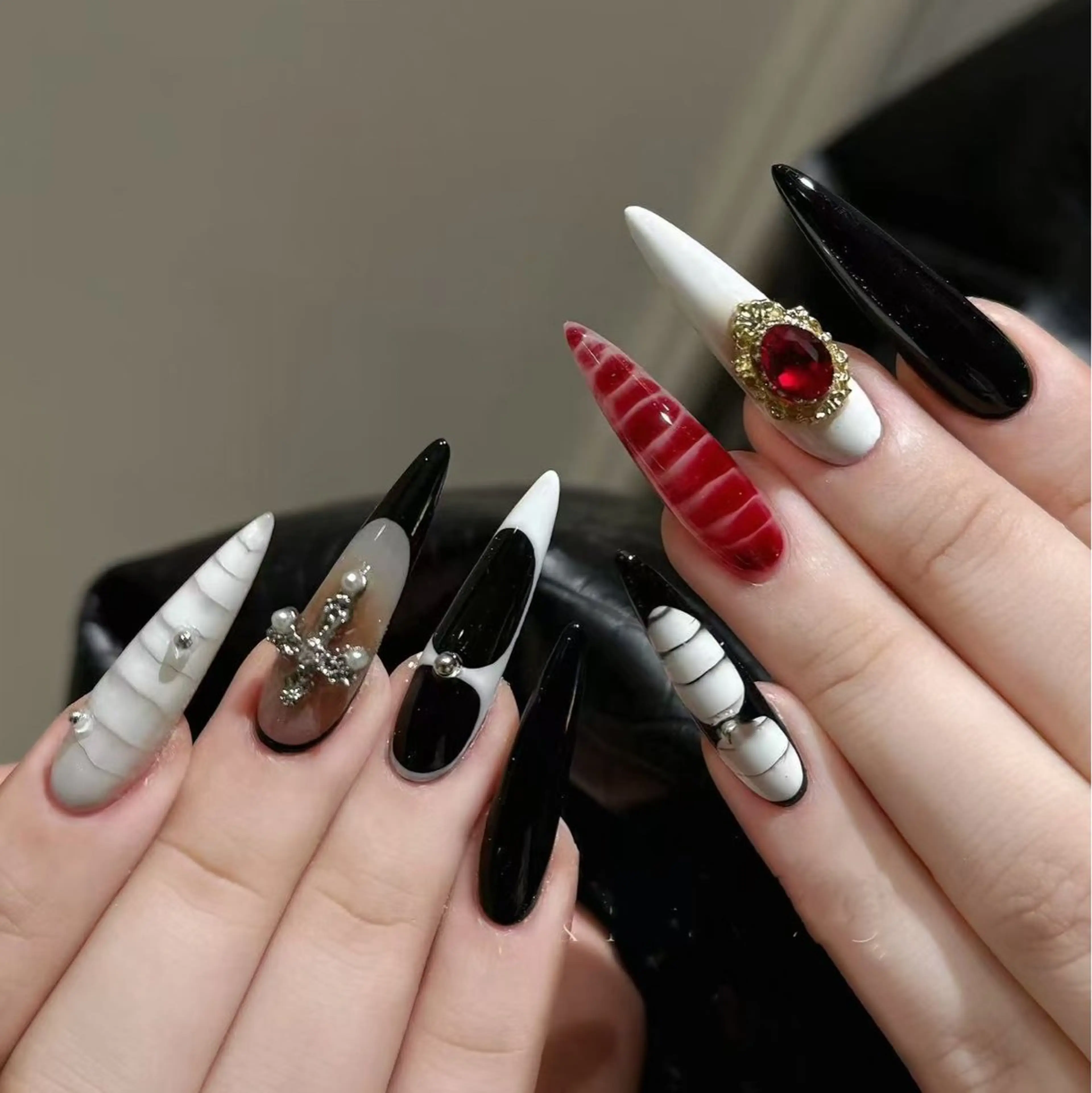 ネイル オーロラネイル フラワーネイル フットネイル フレンチネイル ジェルネイル ハンドネイル BabyYouMi ねねのネイルデザイン