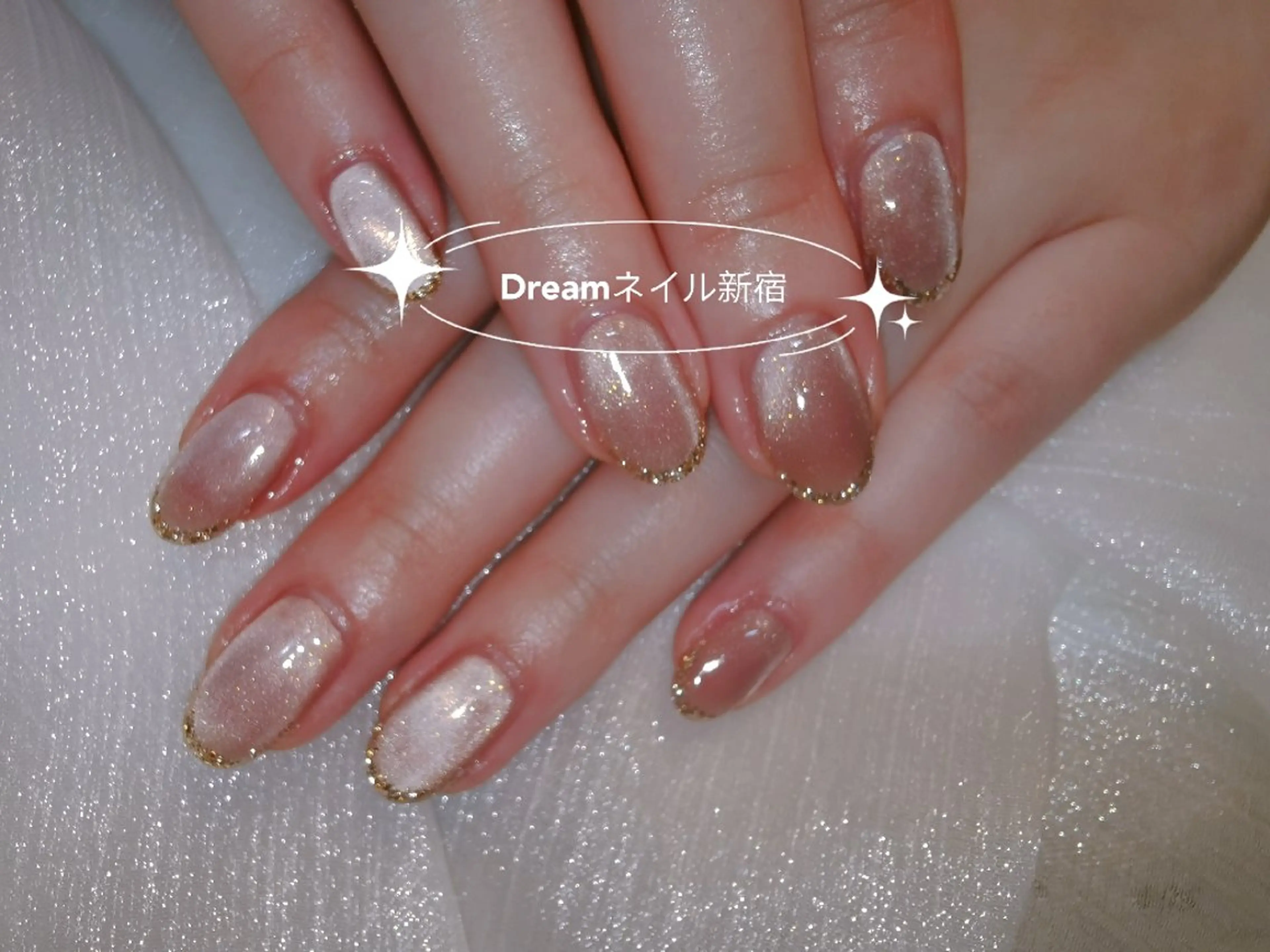 ネイル フレンチネイル ラメ(グリッター) ハンドネイル ネイリストゆか💅 長さだし、深爪矯正のネイルデザイン