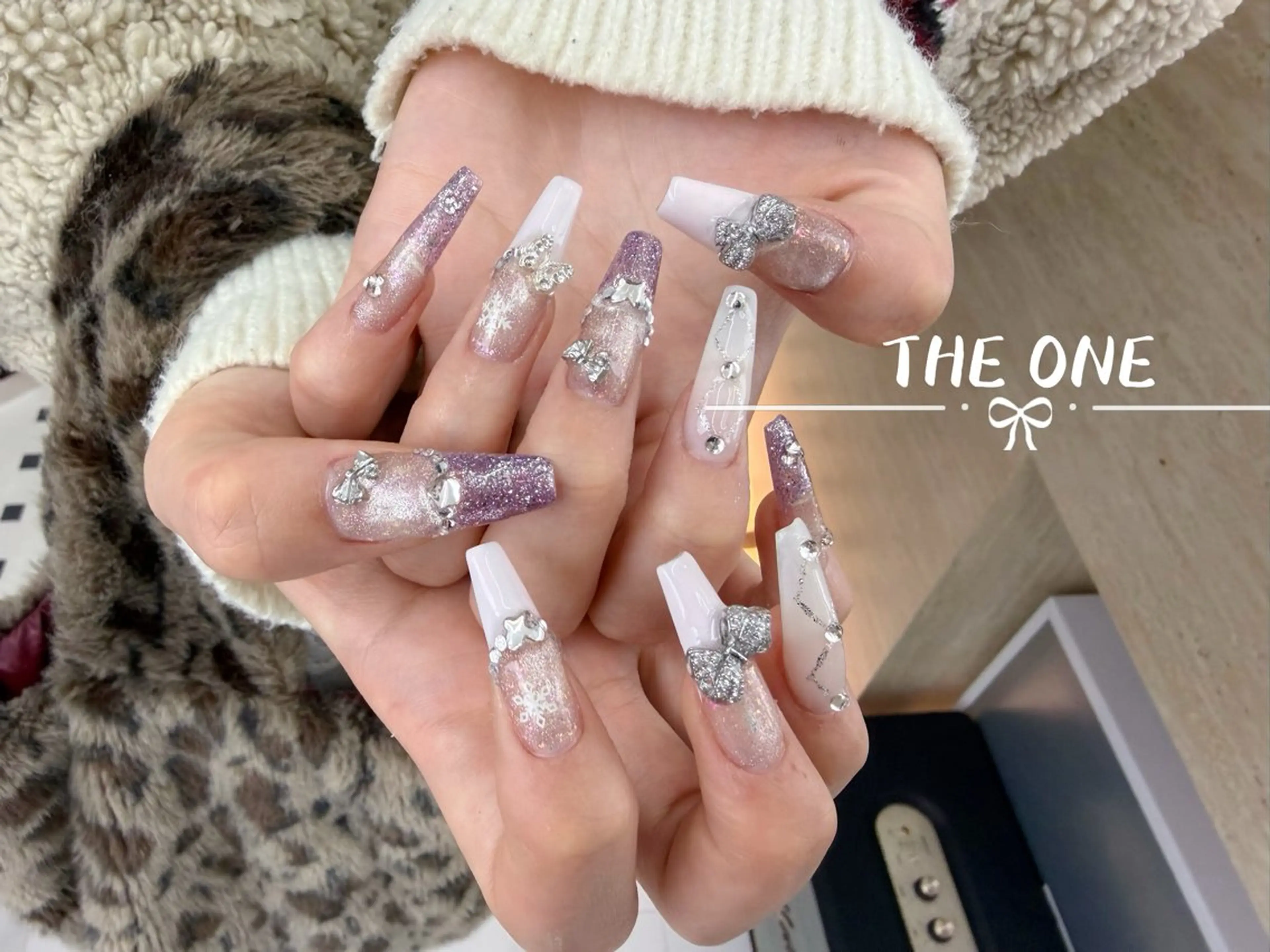 ネイル ハンドネイル Theone栄店 赤松のネイルデザイン