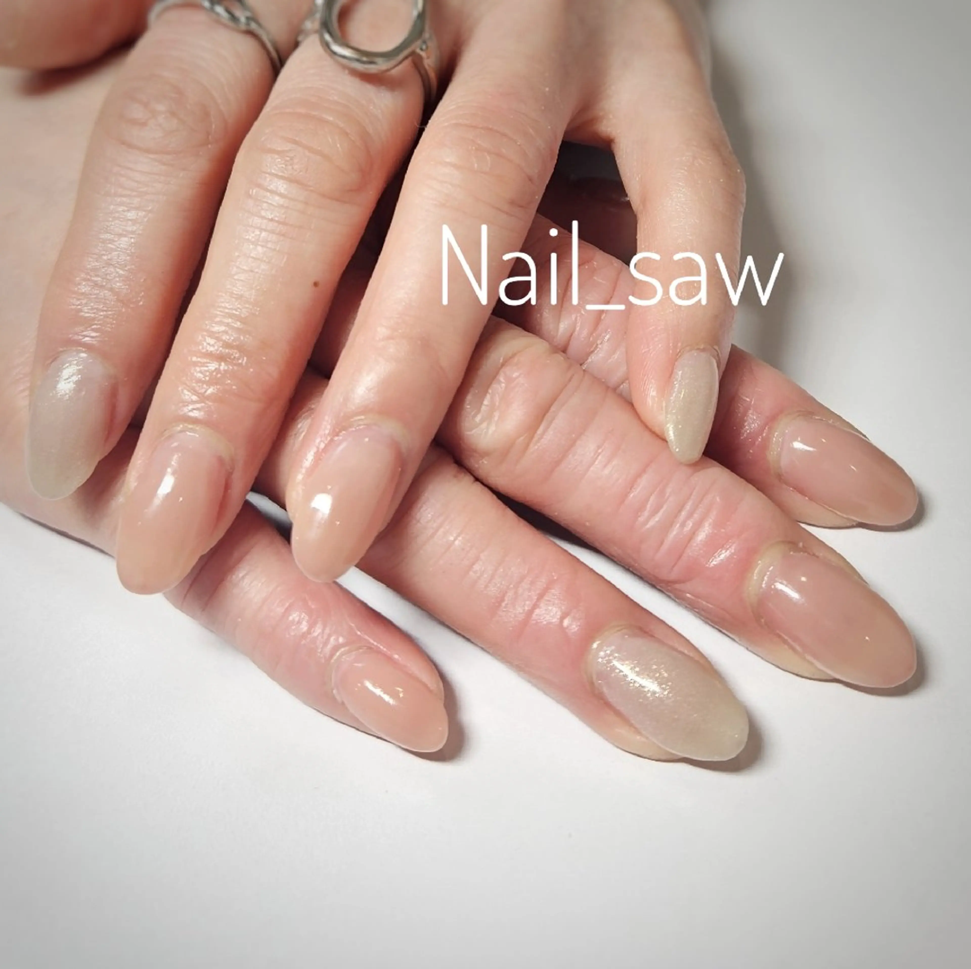 ネイル オフィスネイル ワンカラーネイル ハンドネイル Y. Saoriのネイルデザイン