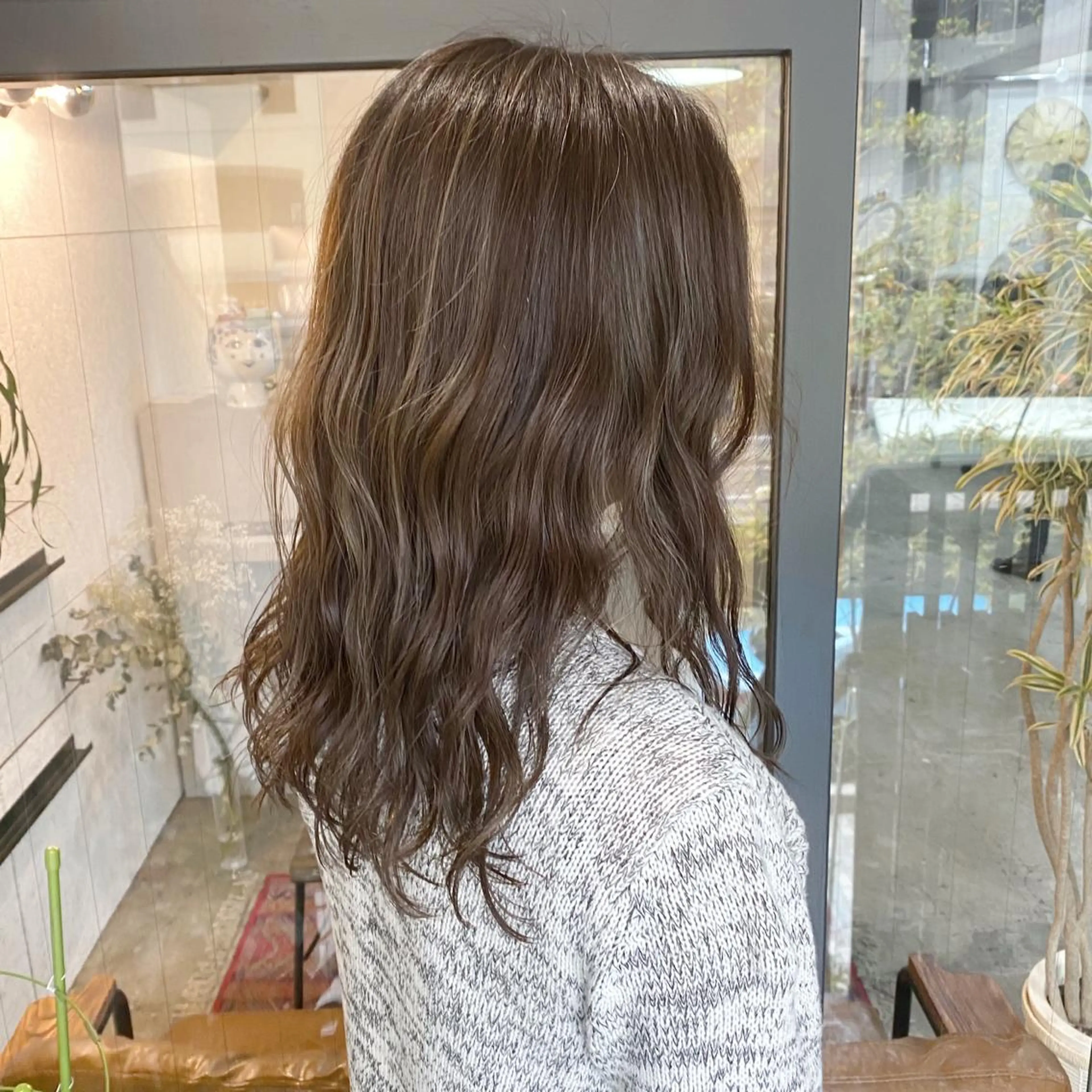 ショート カラー ネイル マツエク・マツパ ハイライトカラー ハイライト 中山 天地のヘアスタイル