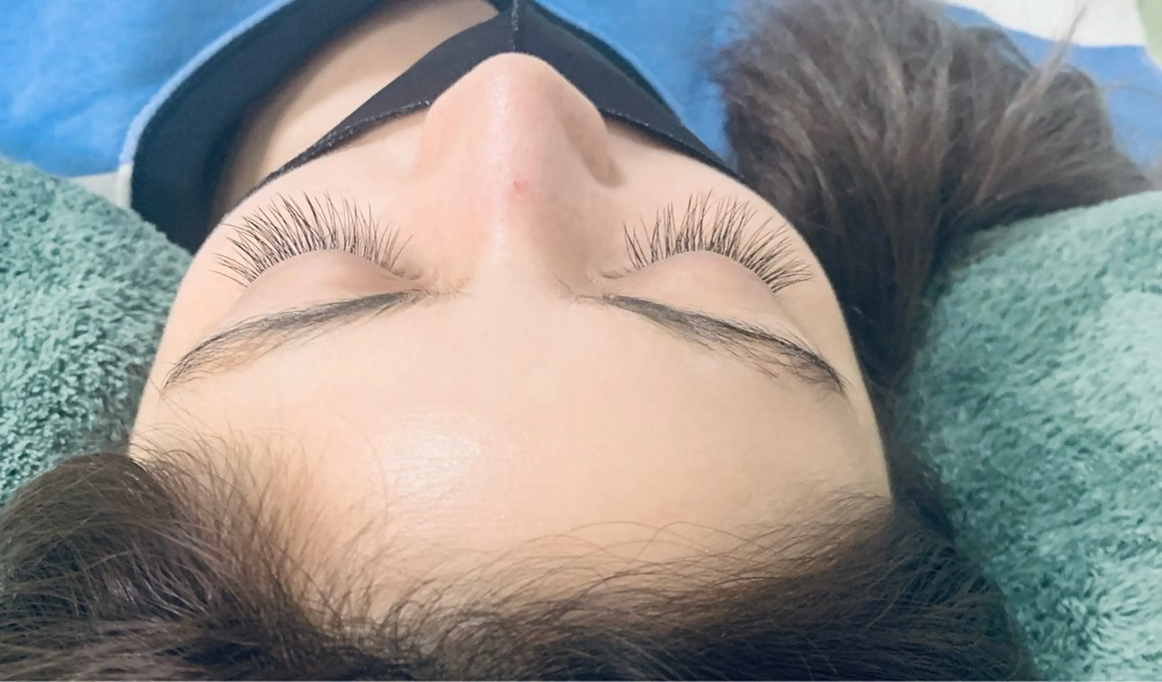 ボリュームラッシュ3D，4D、300本3300円、オフ追加で300円、アイシャンプー追加も300円ですの写真