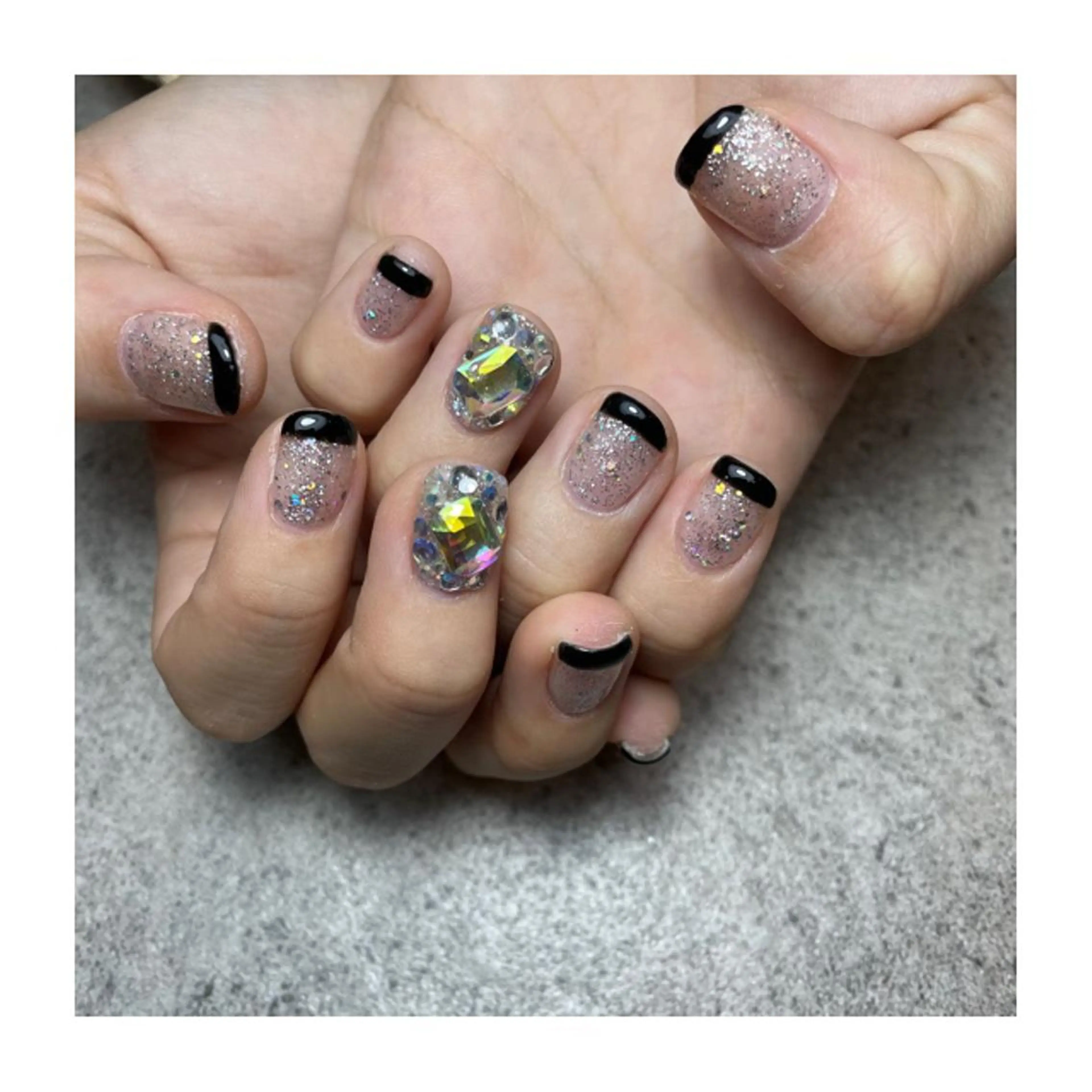 ネイル 駒月 明日香の眉毛・アイブロウイメージ