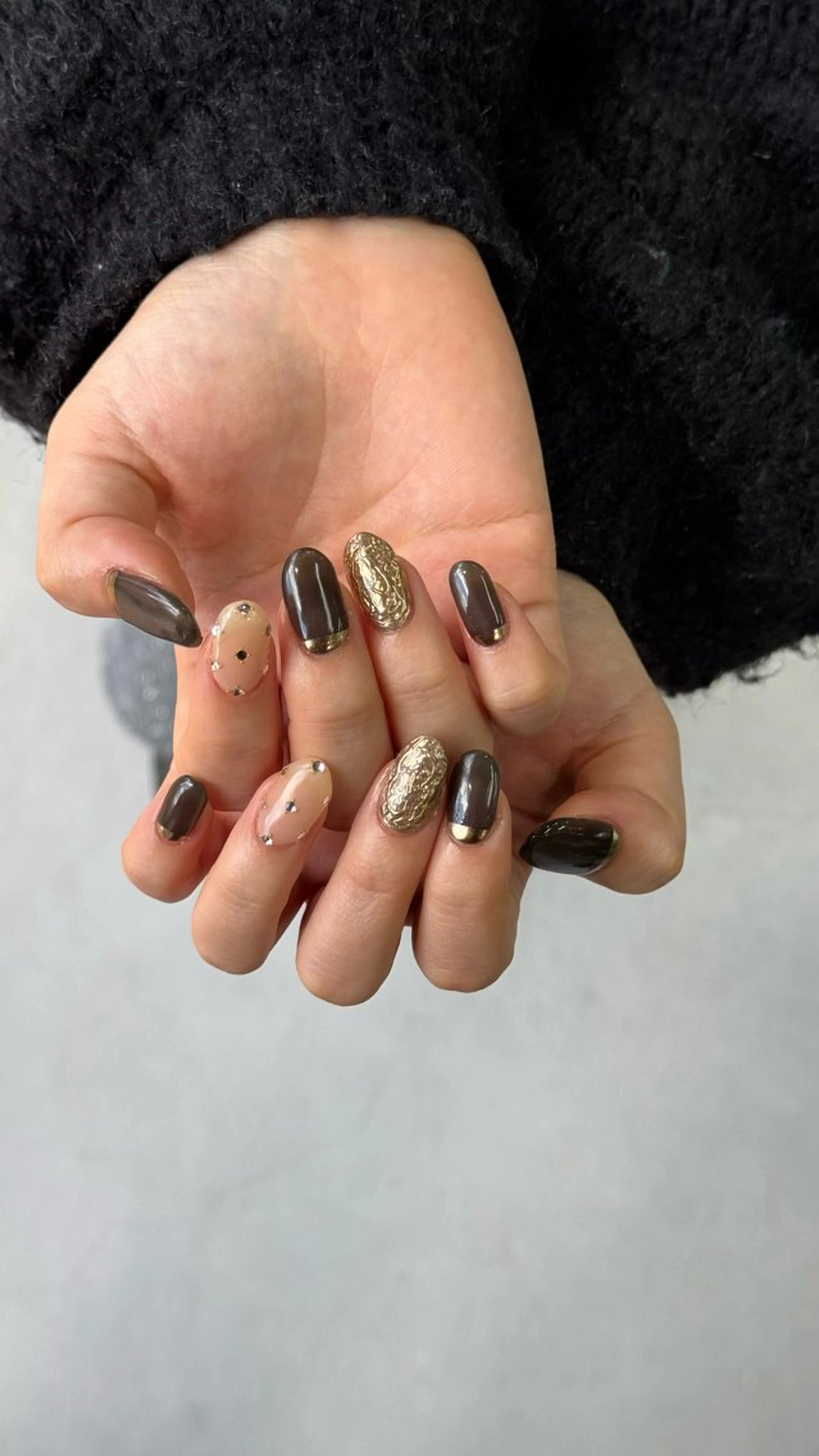 ネイル ストーンネイル ハンドネイル Momoka ネイリスト福岡/薬院のネイルデザイン