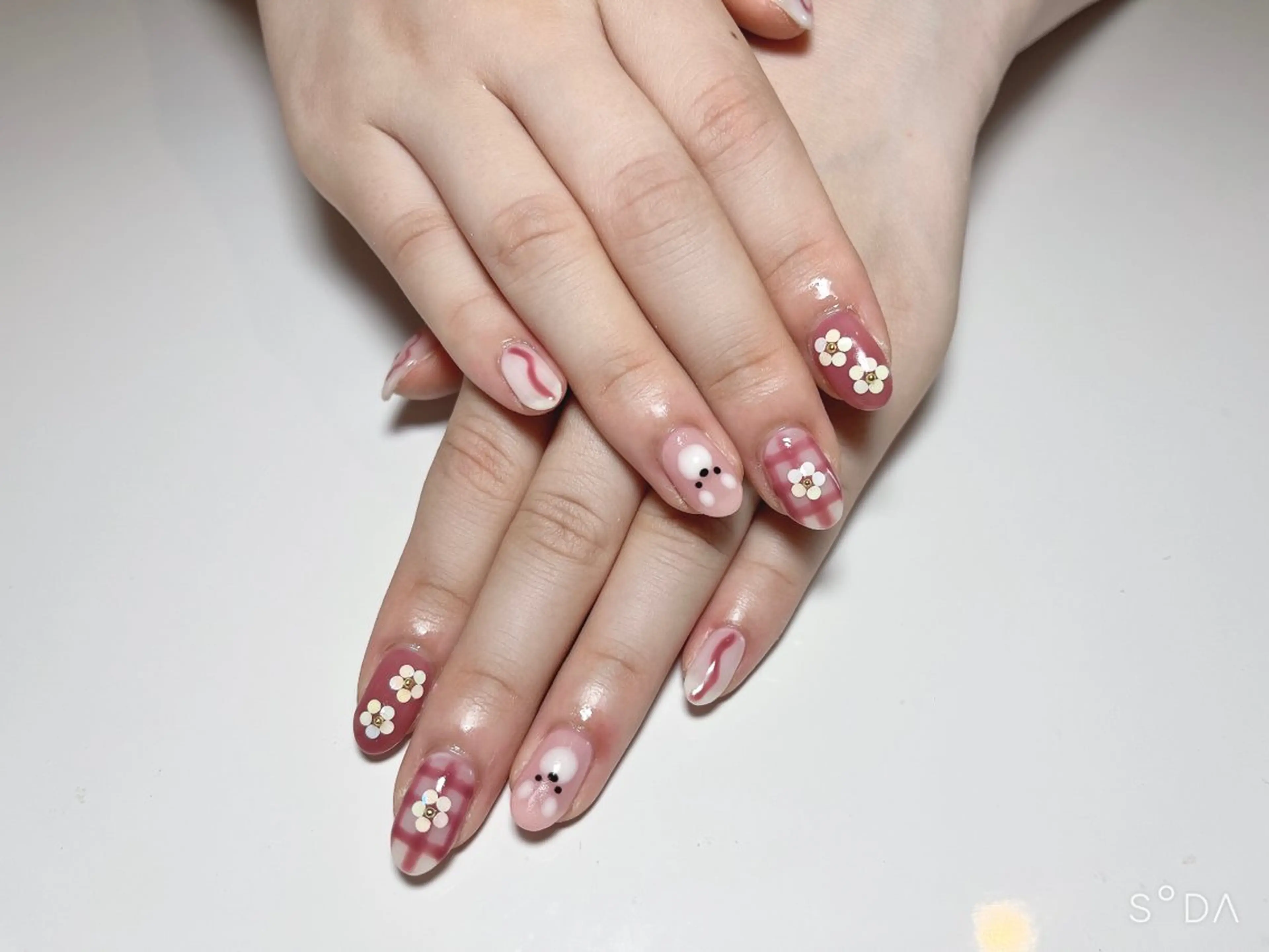 ネイル ハンドネイル Ree所属・ネイル脱毛 Reeのネイルデザイン