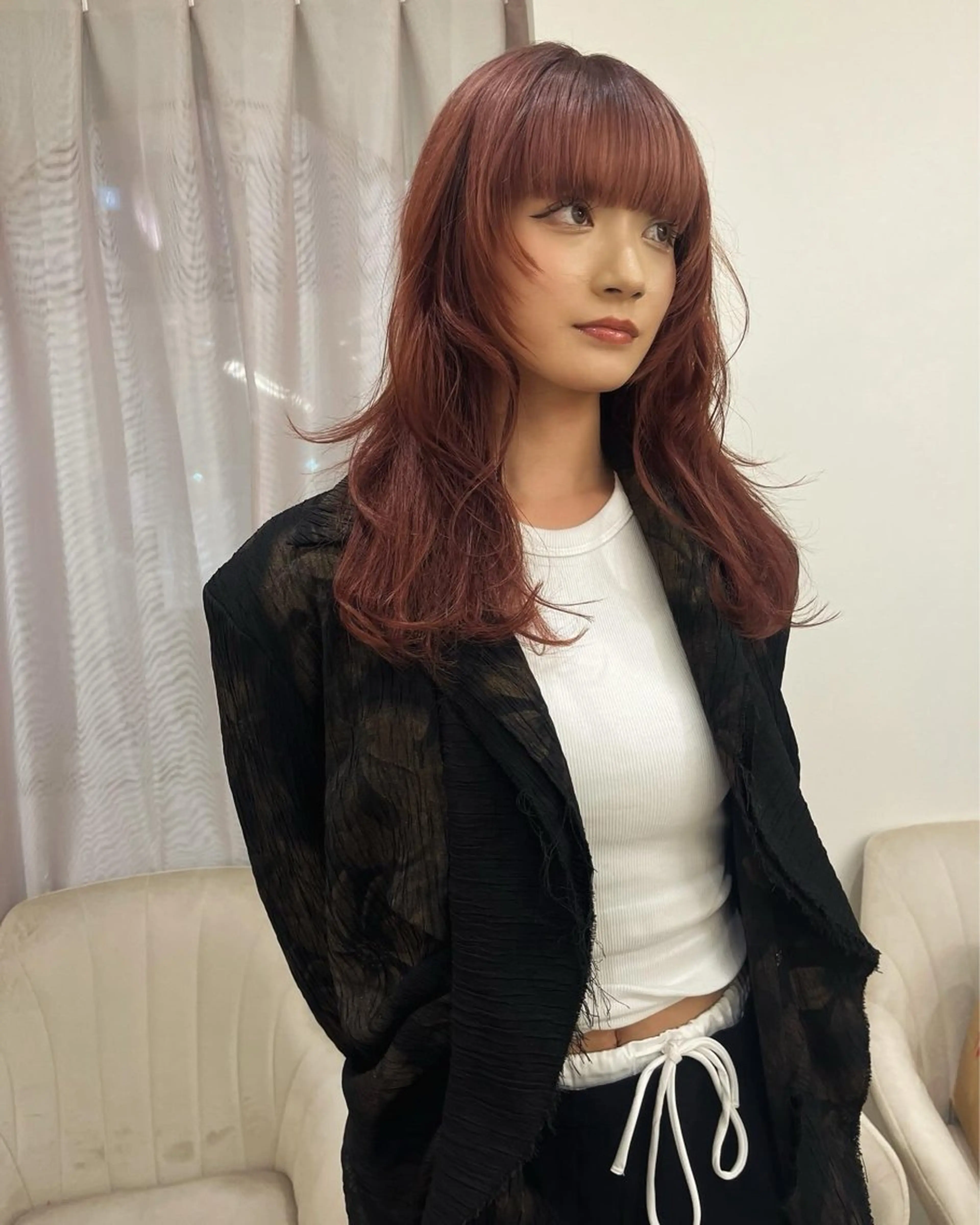 ミディアム カラー 松村 澪里のヘアスタイル