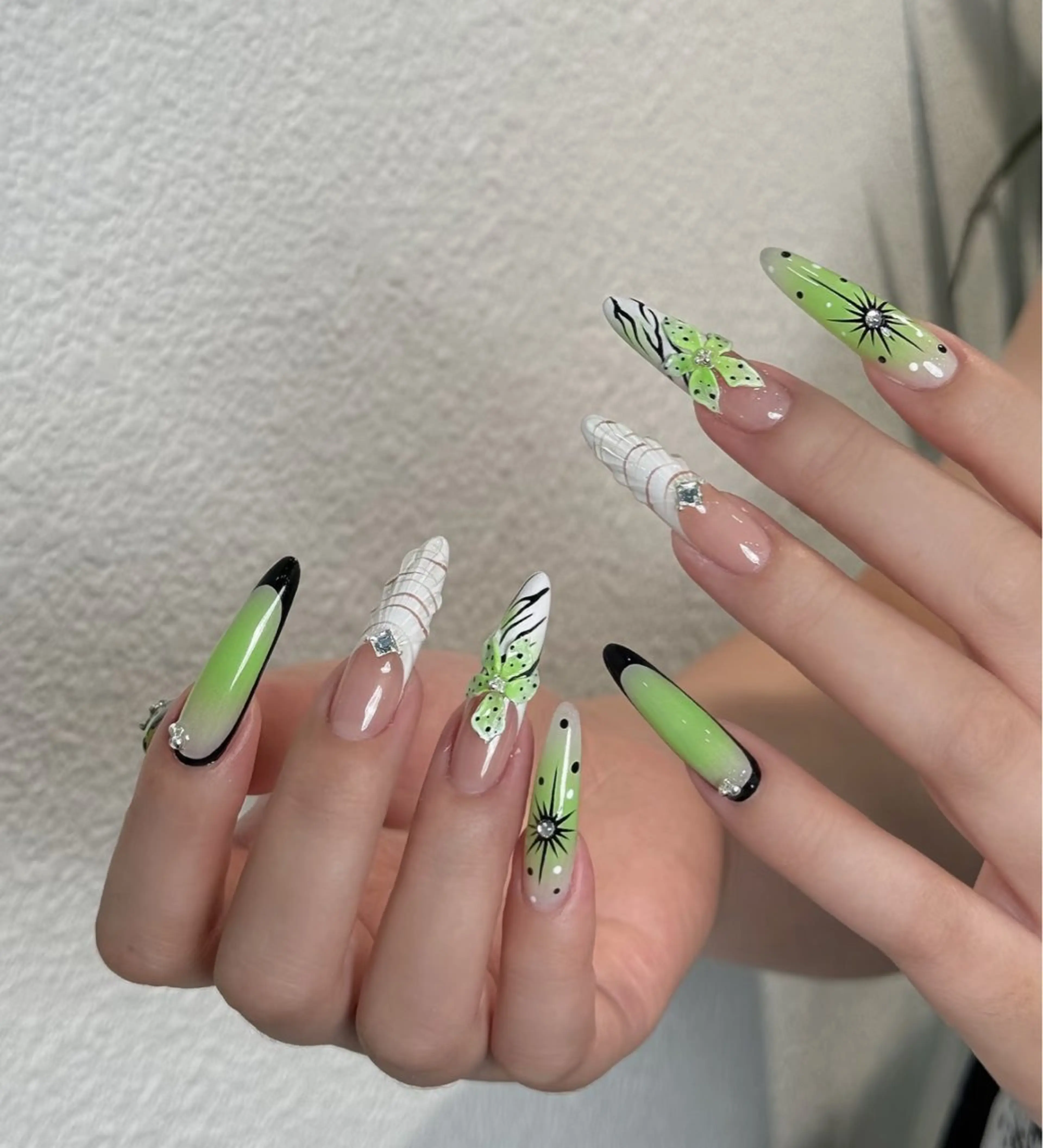 ネイル 長さだし専門店 M2　rikaのネイルデザイン