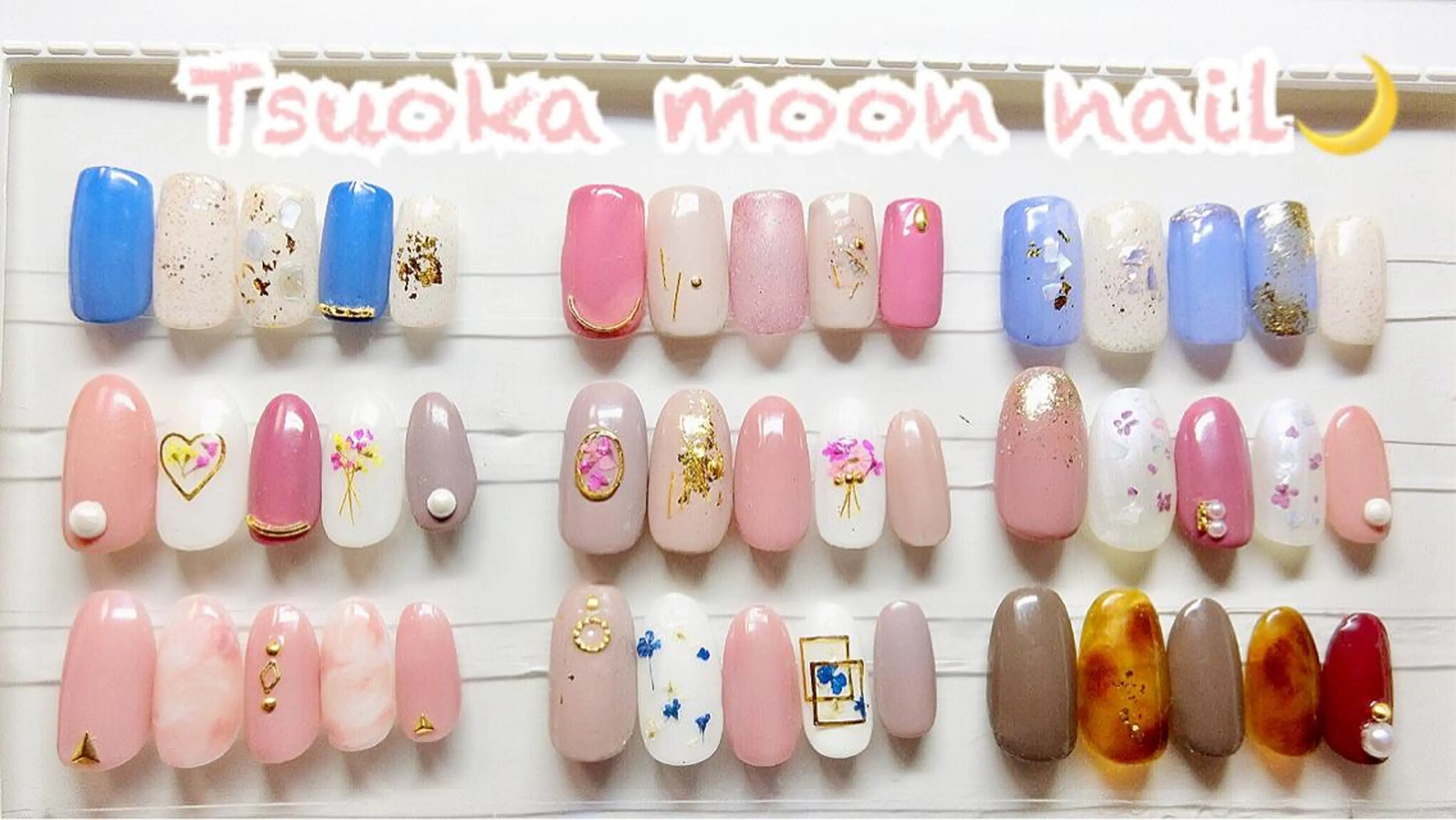 ネイル ハンドネイル ハンドケア 🌙都岡 ムーンネイルのネイルデザイン