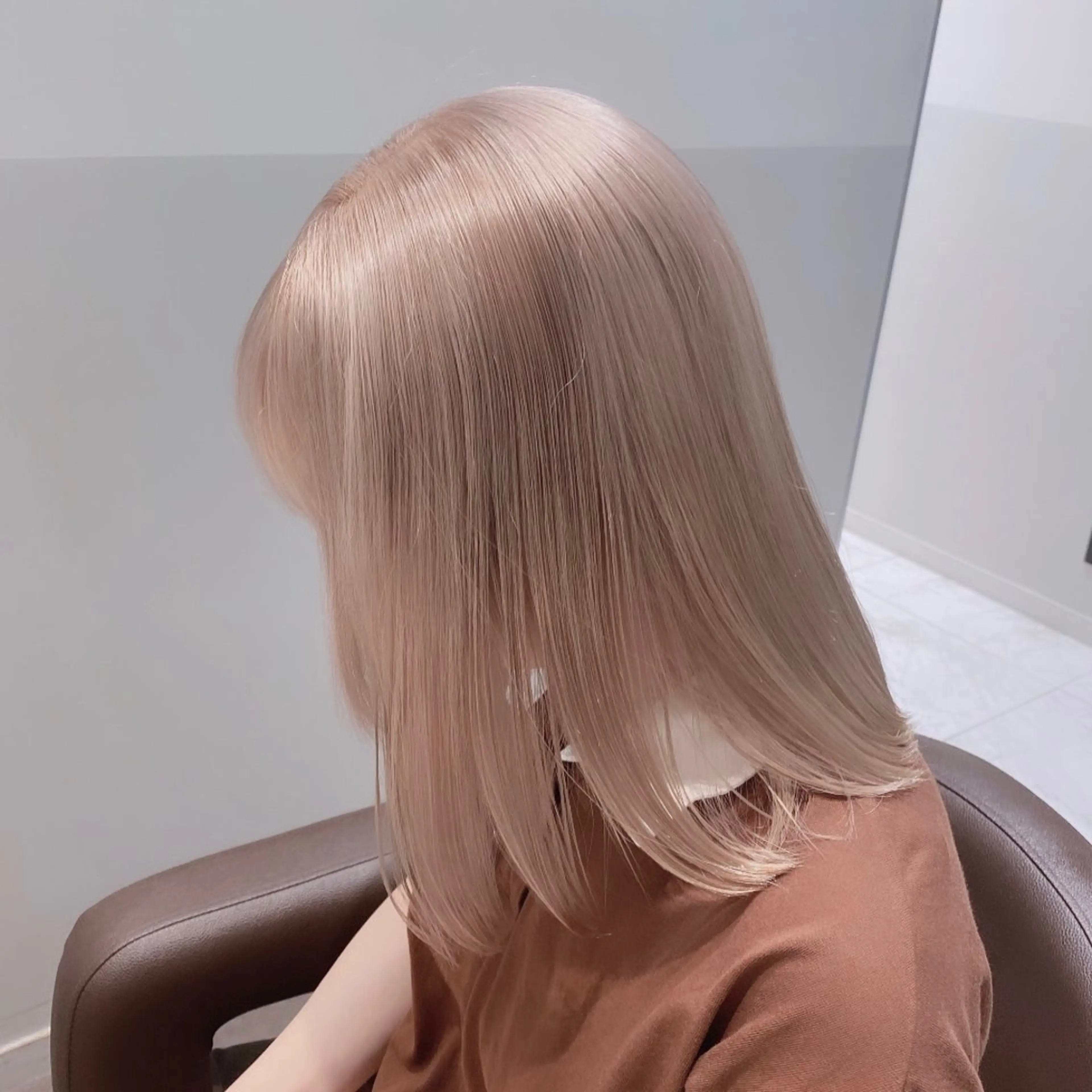 ミディアム カラー ヘアアレンジ メンズ カット ヘアカラー トリートメント SALOWIN所属・ハイトーン美容師 MASATOのヘアスタイル