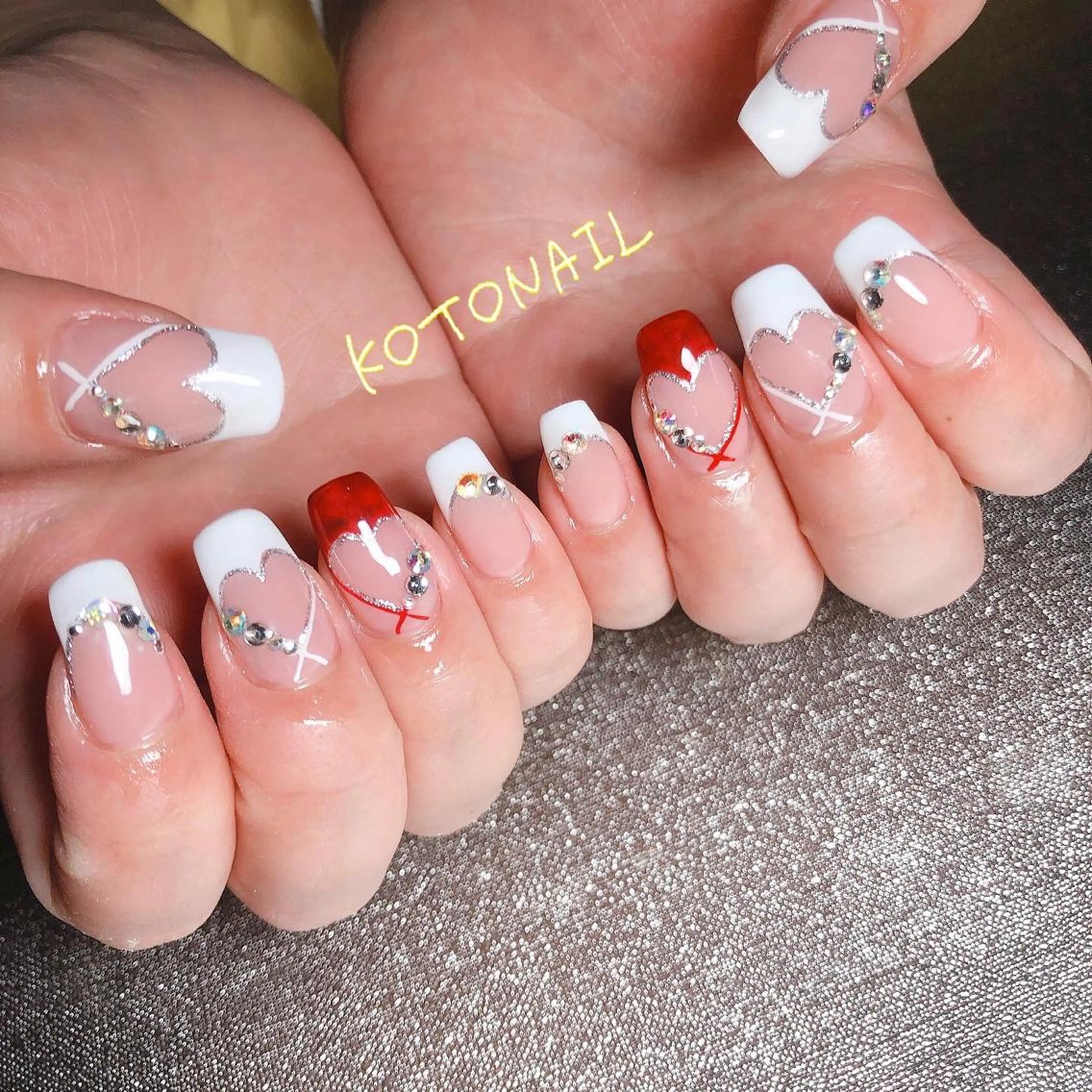 ネイル アートネイル フラッシュネイル フットネイル マグネットネイル ミラーネイル ハンドネイル koto nailのネイルデザイン