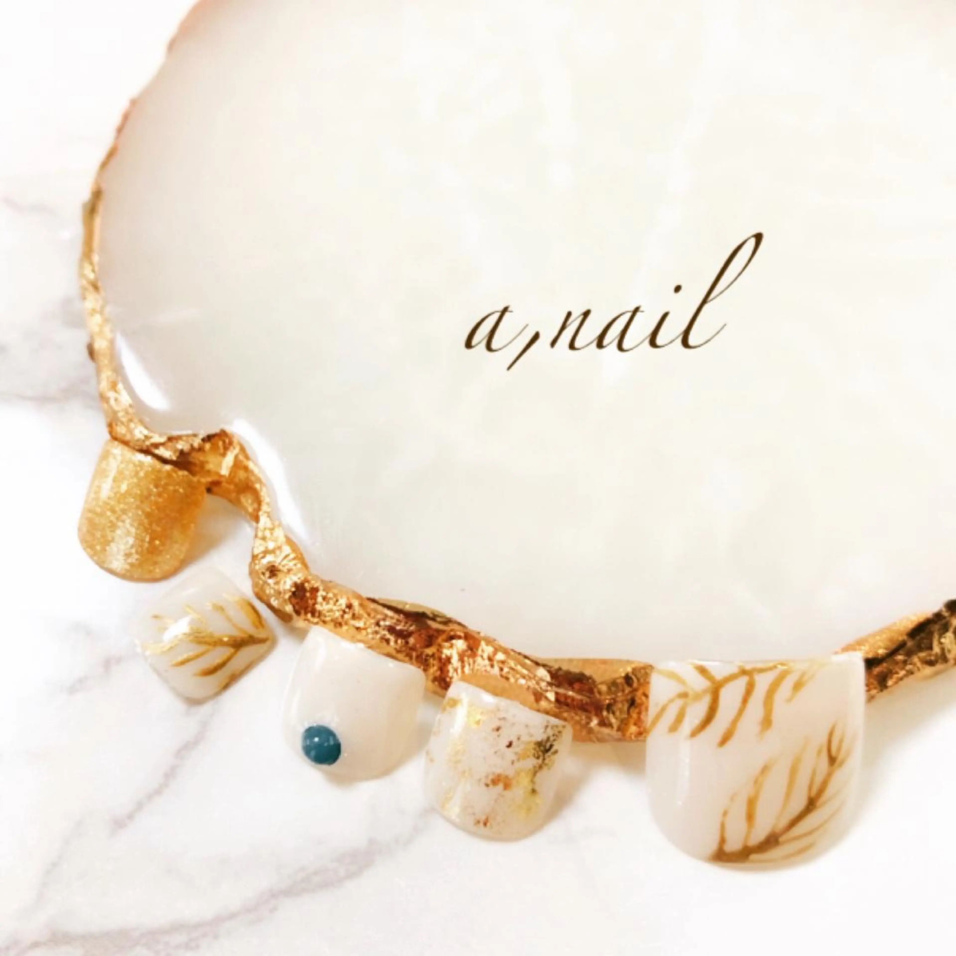 ネイル フットネイル ジェルネイル グラデーション ラメ(グリッター) ラメグラデーション フットネイル ネイルサロン エーネイルのネイルデザイン