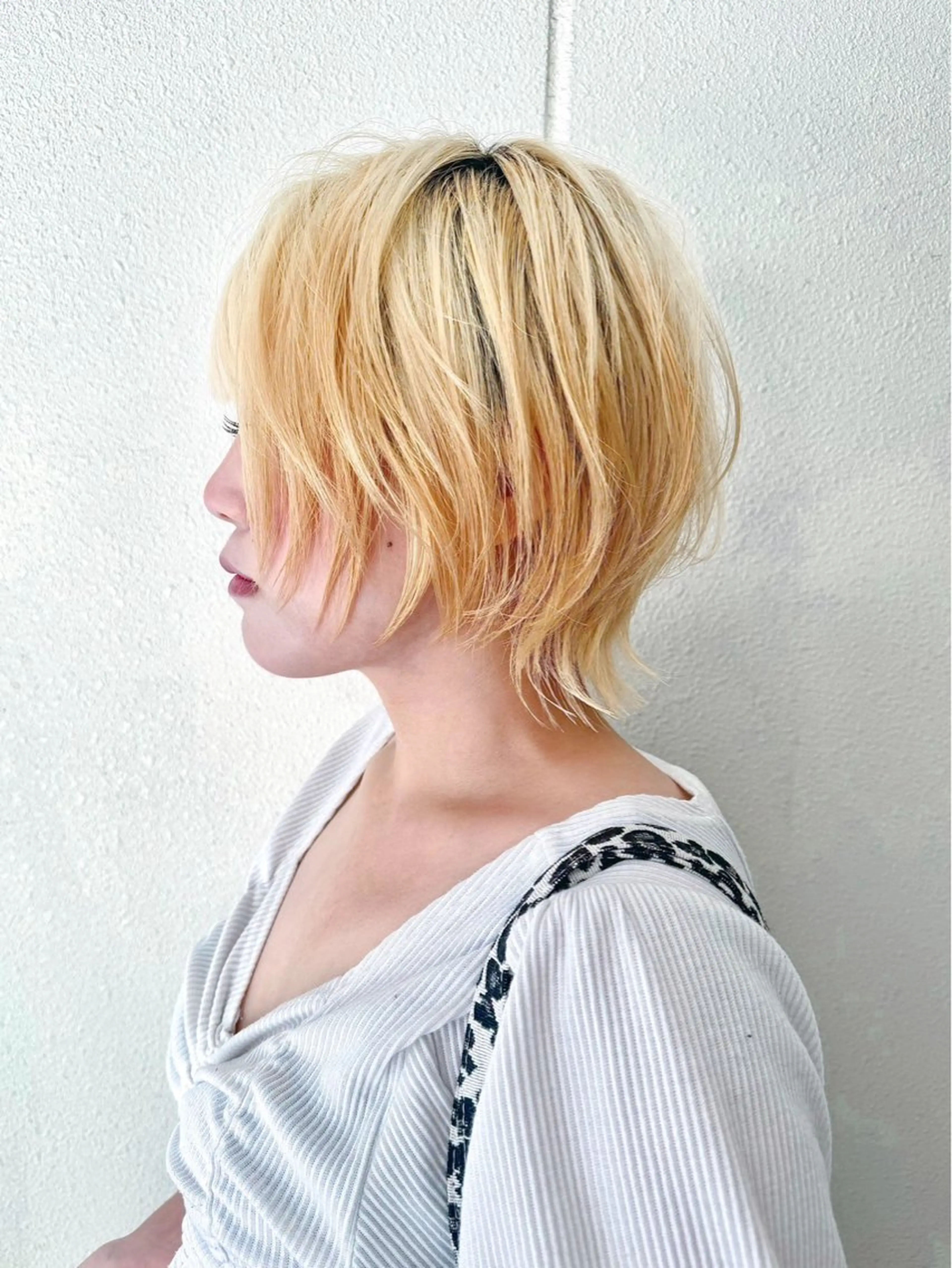 カラー カット ヘアカラー トリートメント ハイトーン/ウルフ/ レイヤー/Asukaのヘアスタイル