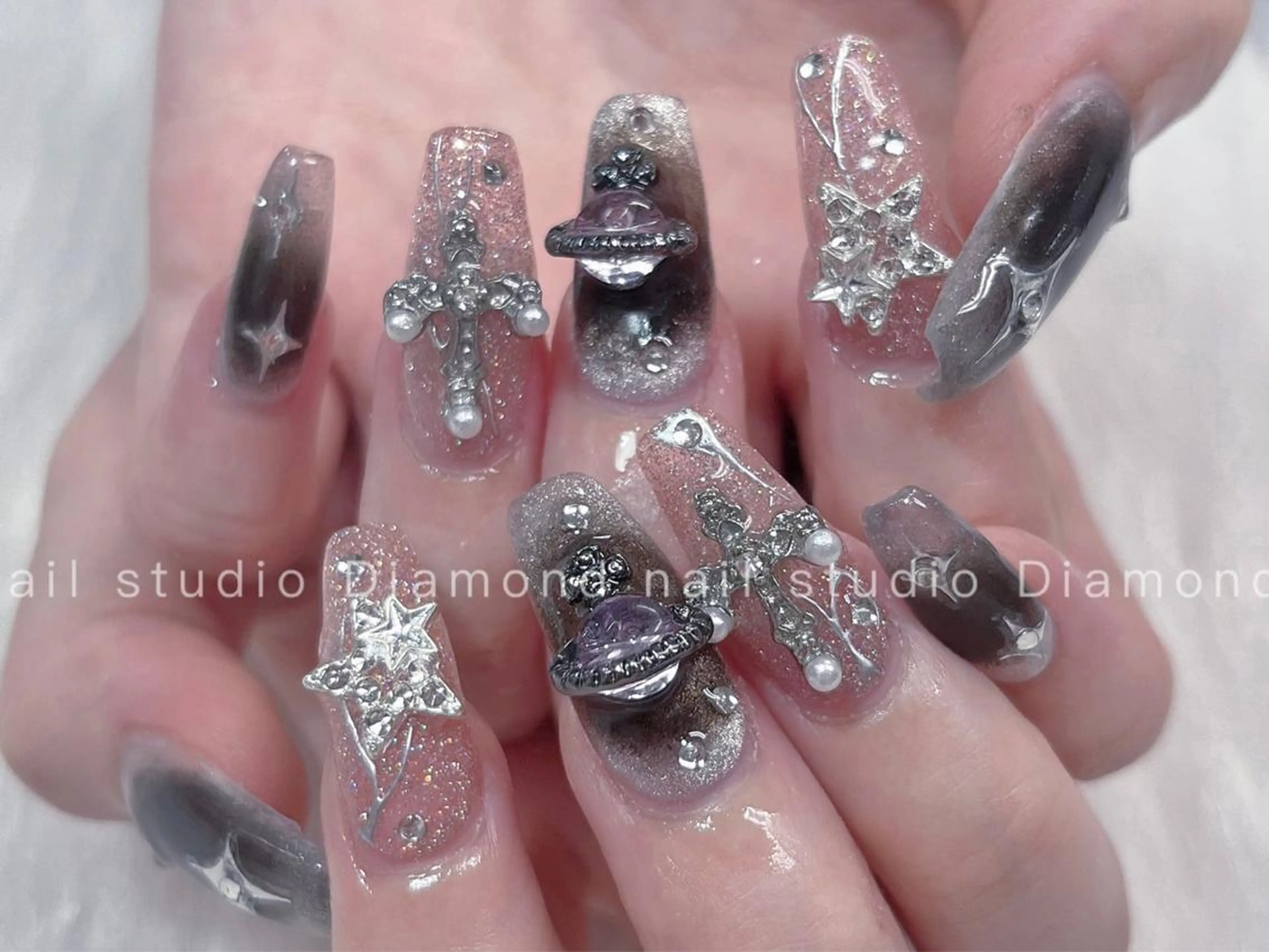 ネイル ゴージャス 持ち込み スカルプネイル DIAMOND Nail🍒のネイルデザイン