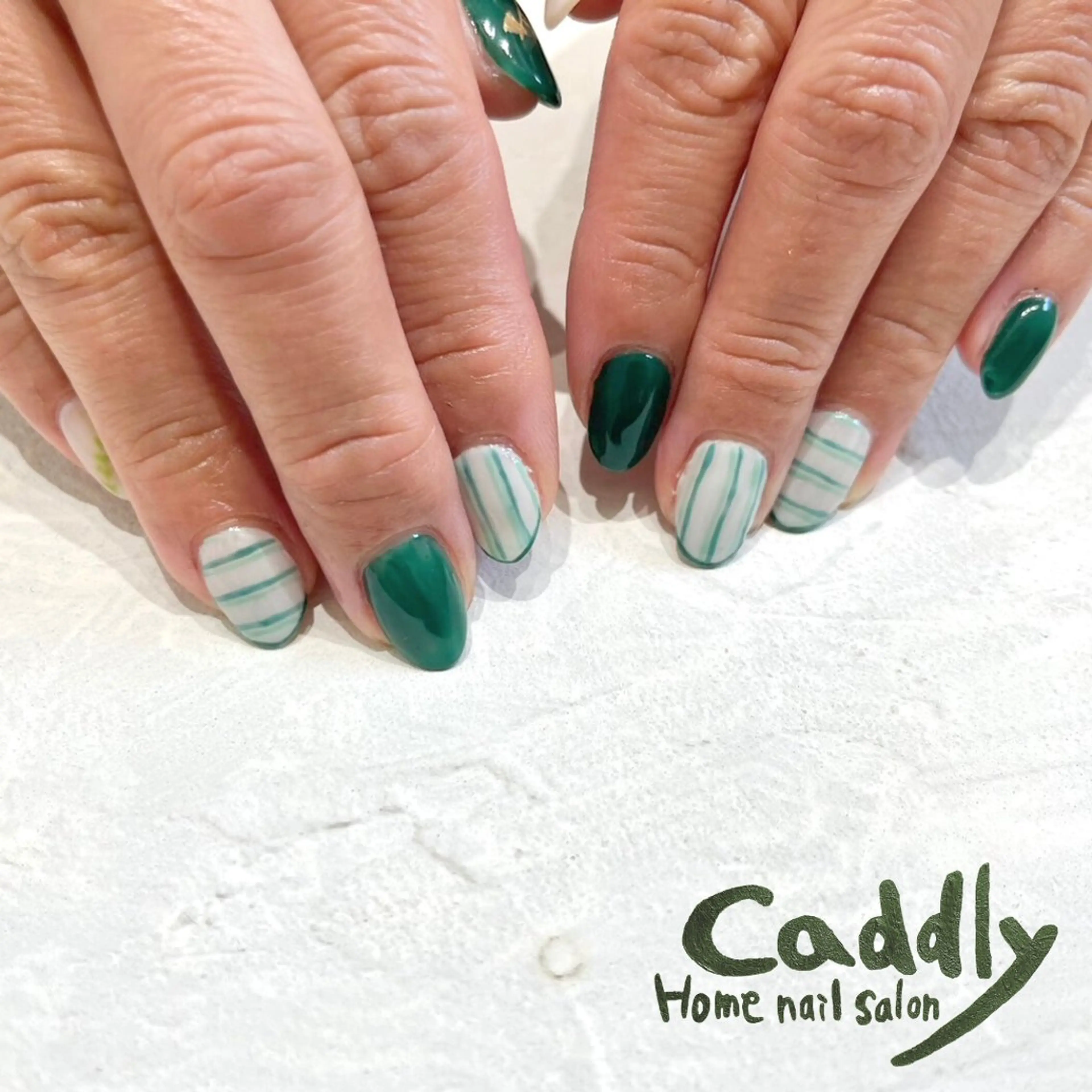 ネイル 持ち込み caddly naoのネイルデザイン