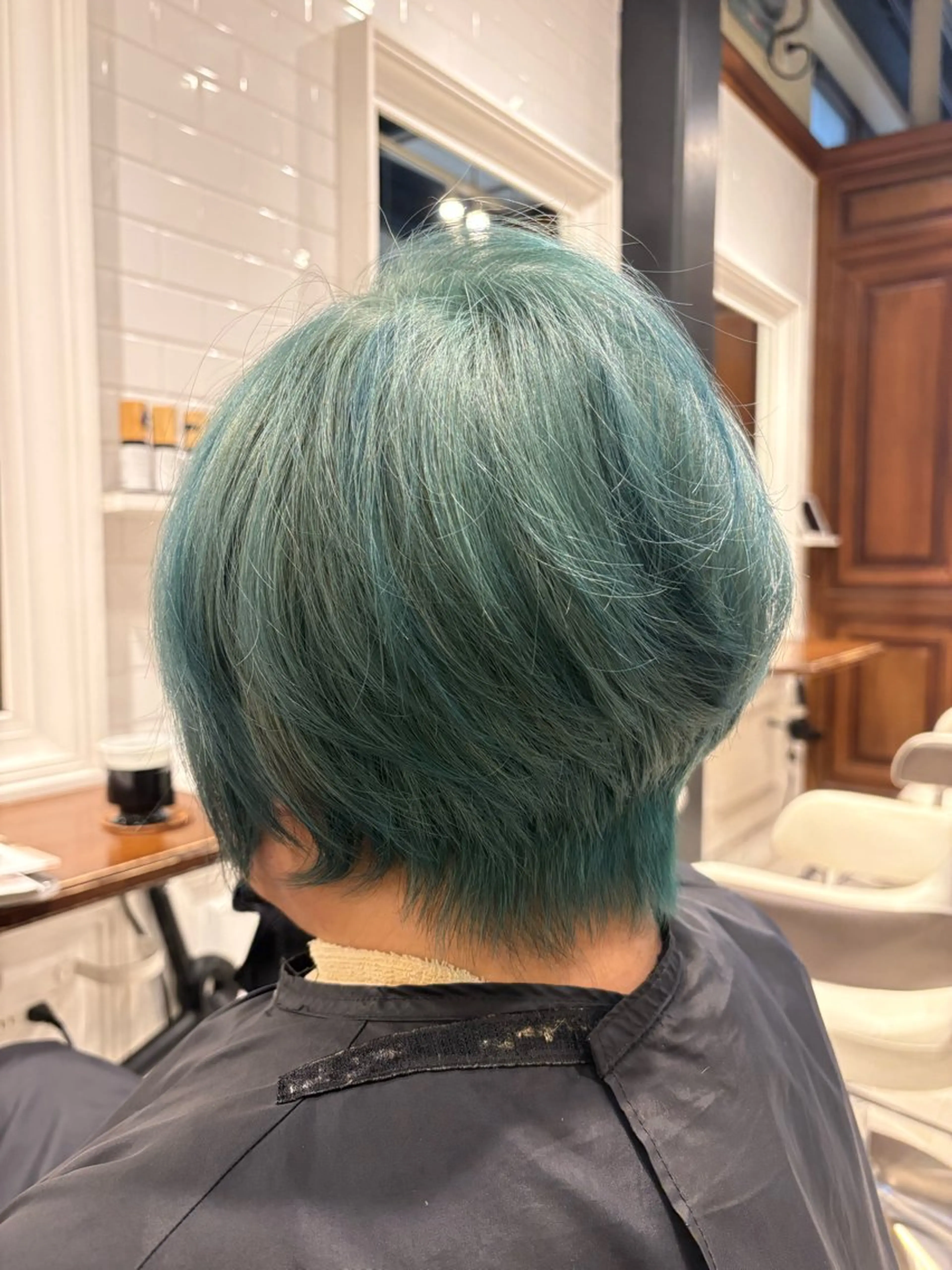 ショート カラー ハイトーンカラー TORChe Hair Works所属・ハラユウタ 千歳船橋駅のヘアスタイル