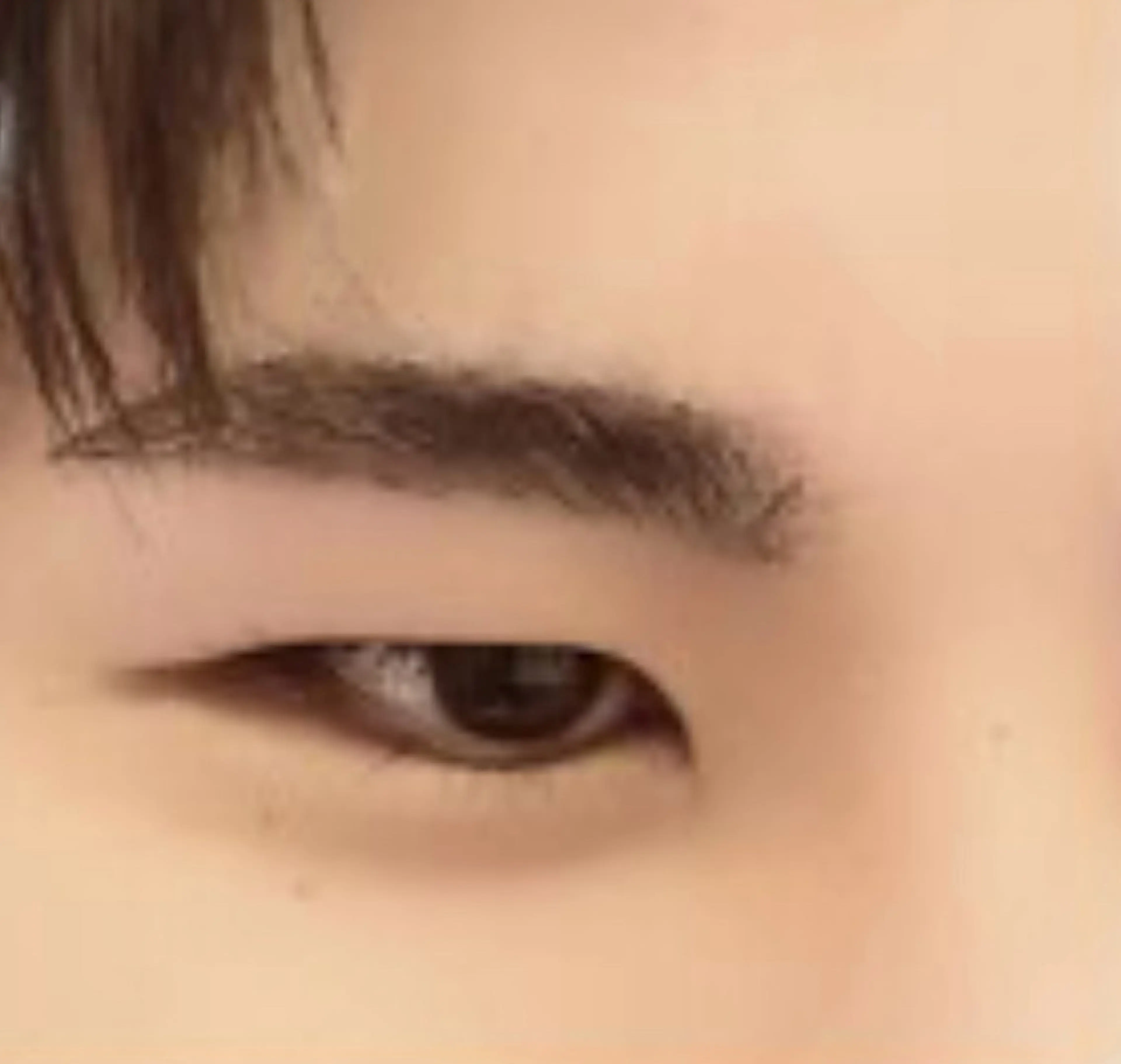 メンズ アイブロウ マツモト カナエのマツエク・マツパデザイン