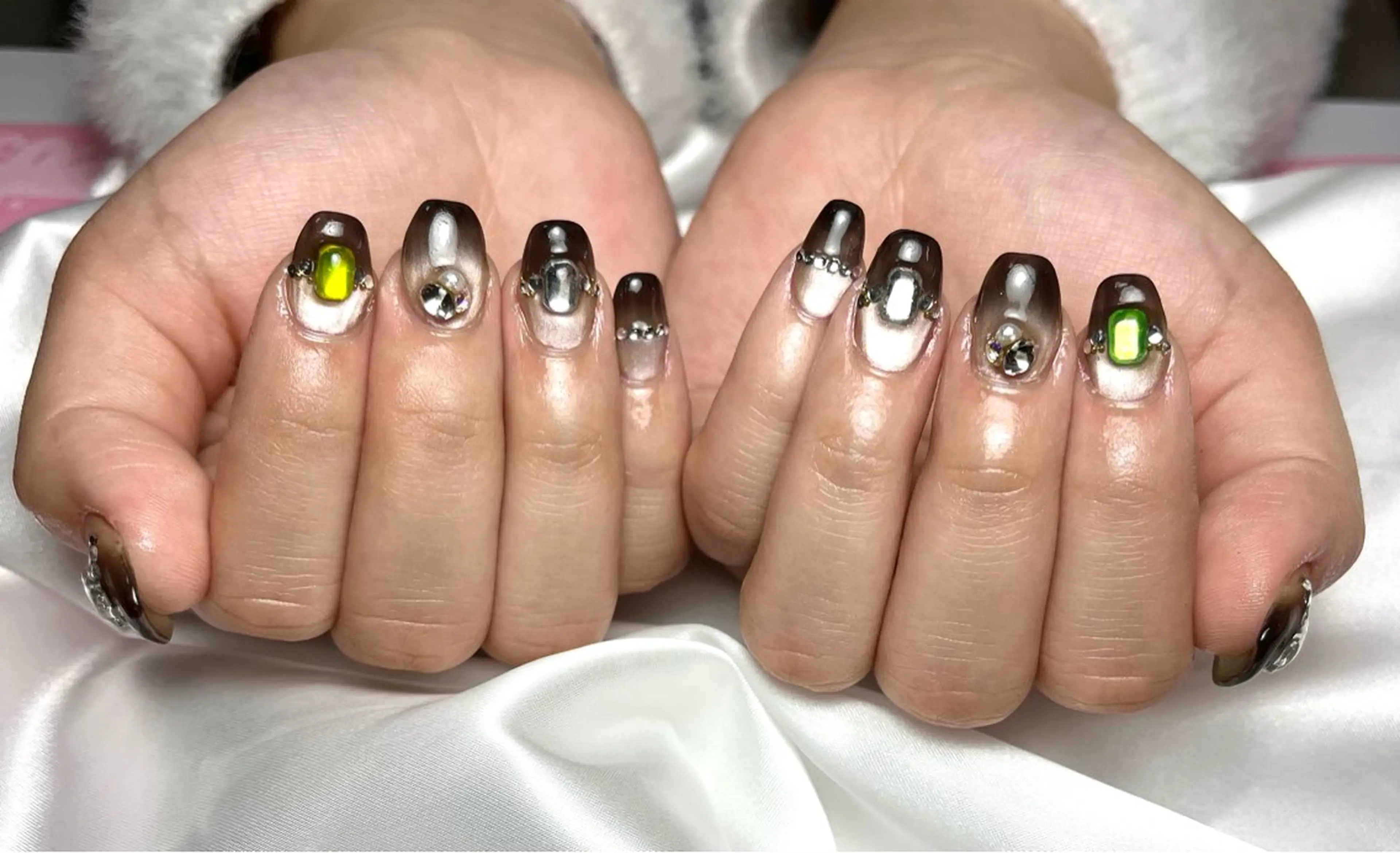 ネイル AISANCE -エゾンス-のネイルデザイン