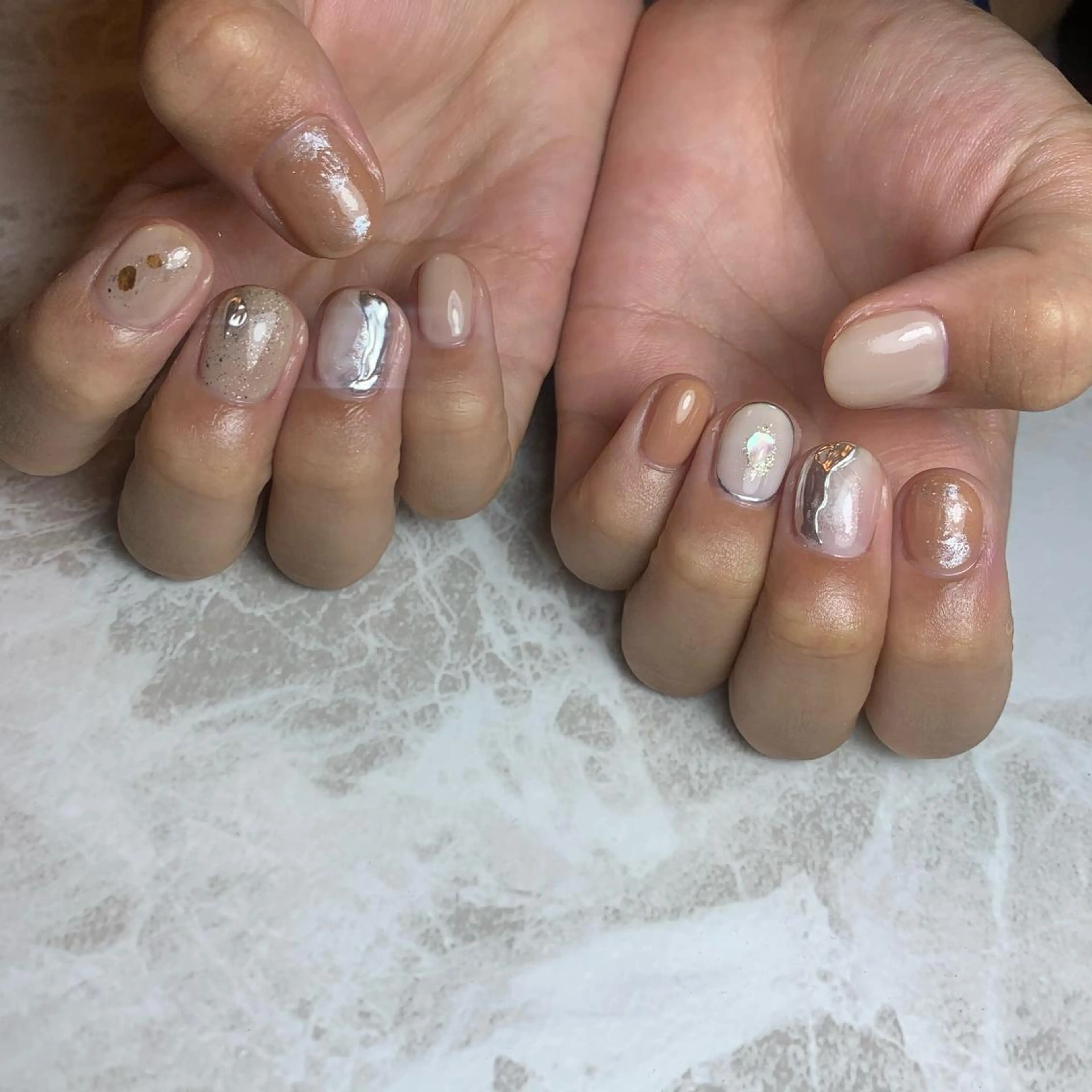 ネイル ミラーネイル repos~ルポ~所属・里見 麗のネイルデザイン