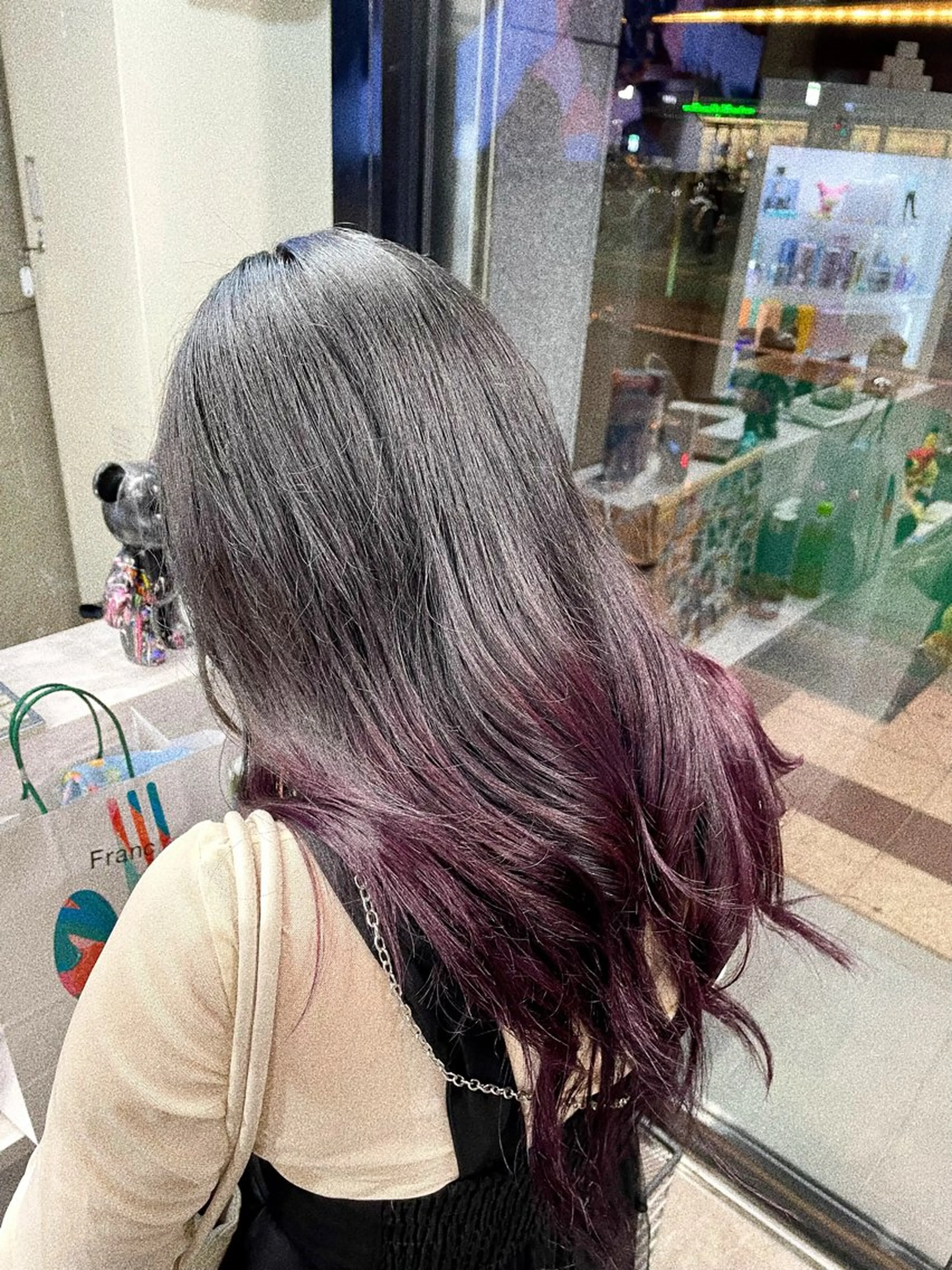 ロング カラー ブリーチ グラデーションカラー ili心斎橋所属・🩵ハイトーン/ レイヤーYUZU🩵のヘアスタイル