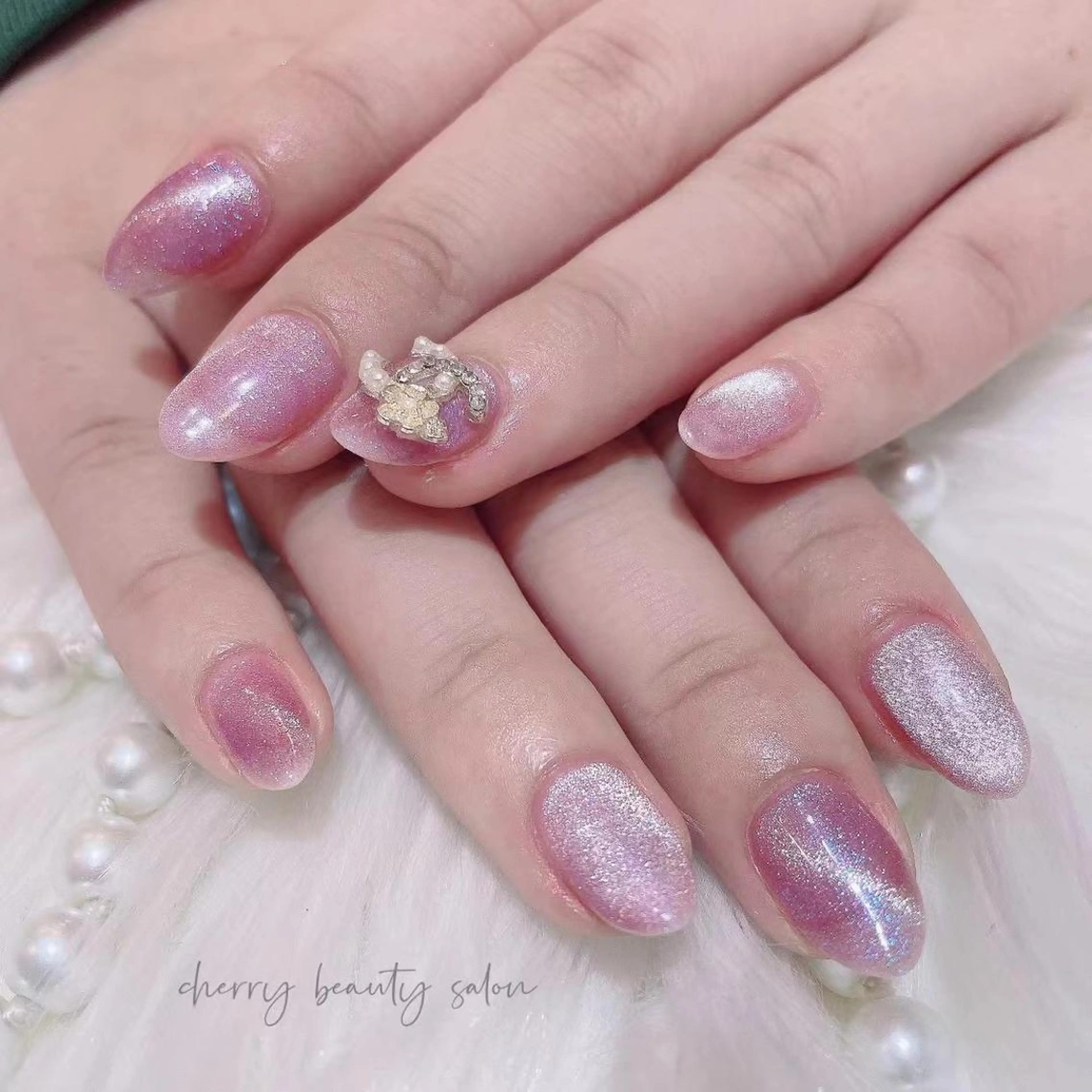 ミディアム SAKURA 🍒のネイルデザイン