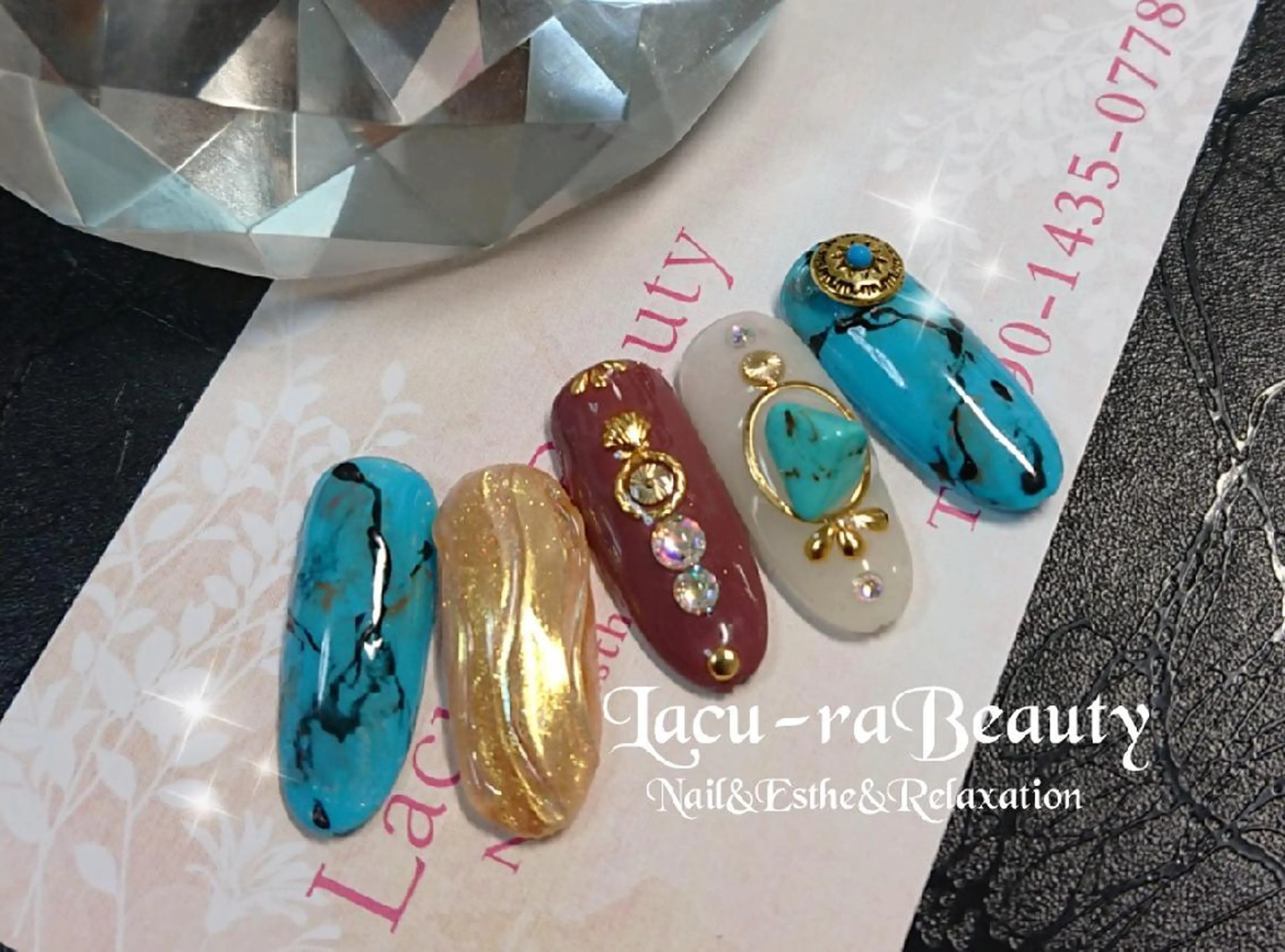 ネイル 小顔と腸の専門店 ラクーラビューティのエステ・リラクイメージ