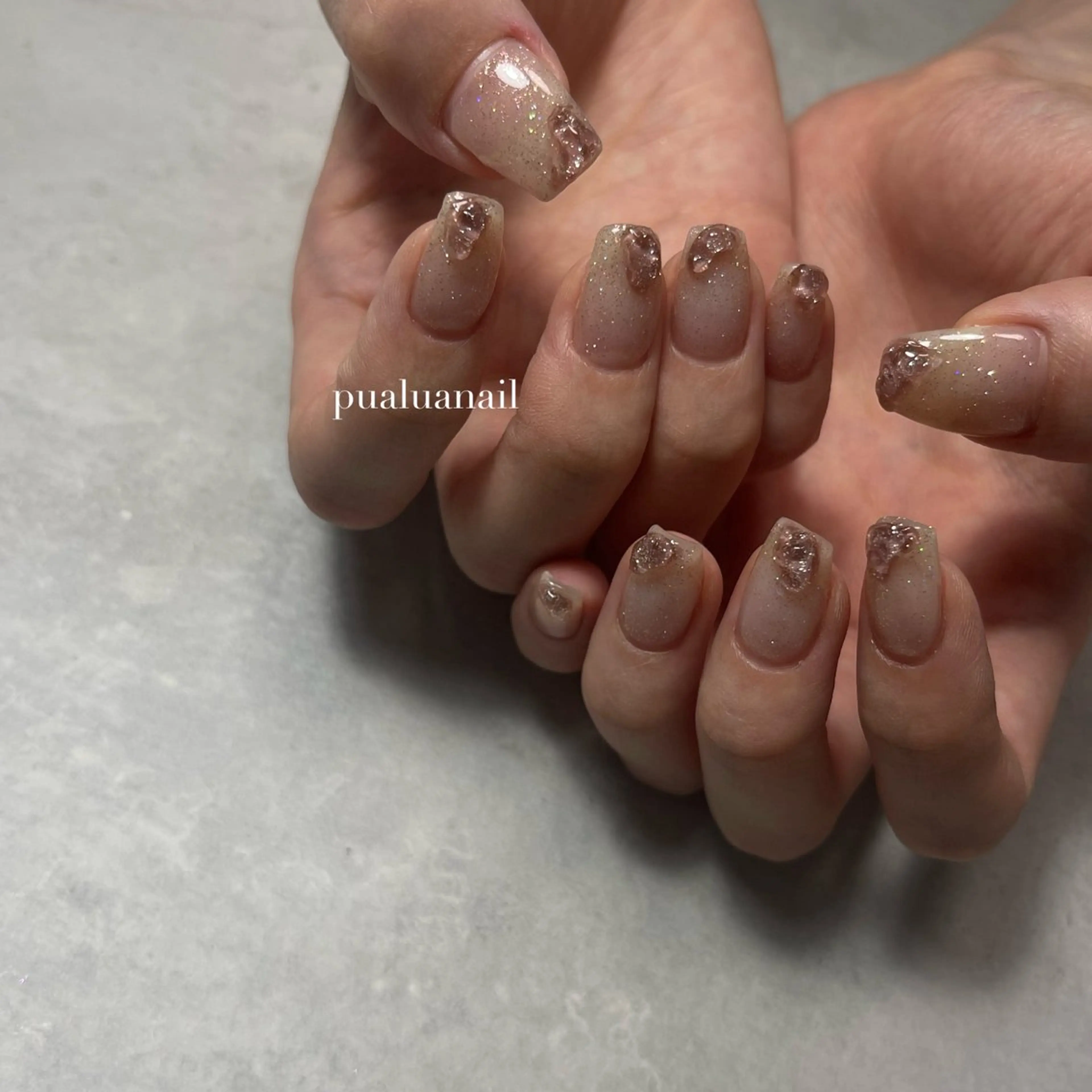 ネイル フラッシュネイル キラキラネイル ぷっくりネイル ハンドネイル pualua miharuのネイルデザイン