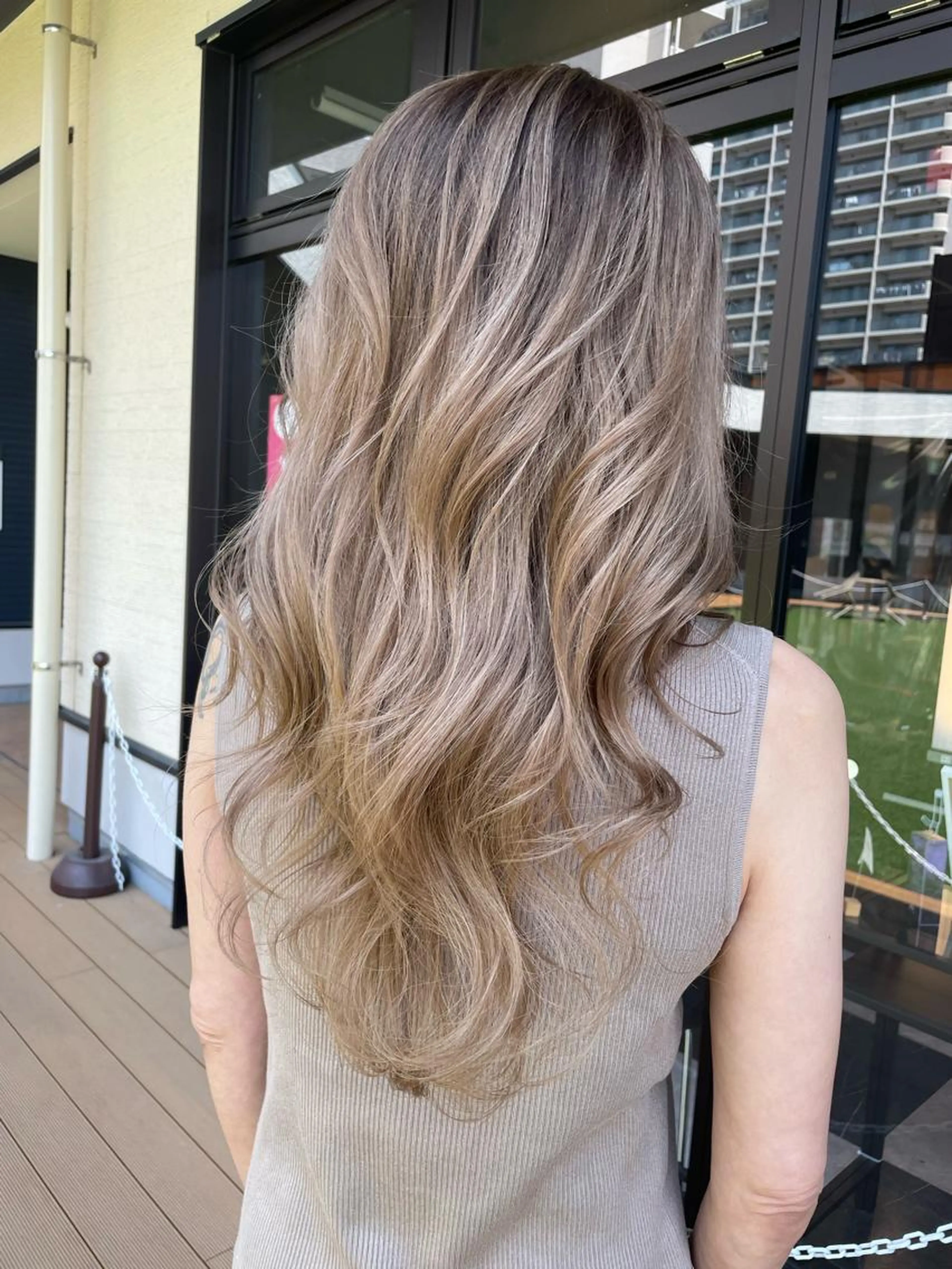 カット＋イルミナカラー＋オージュアトリートメントの写真