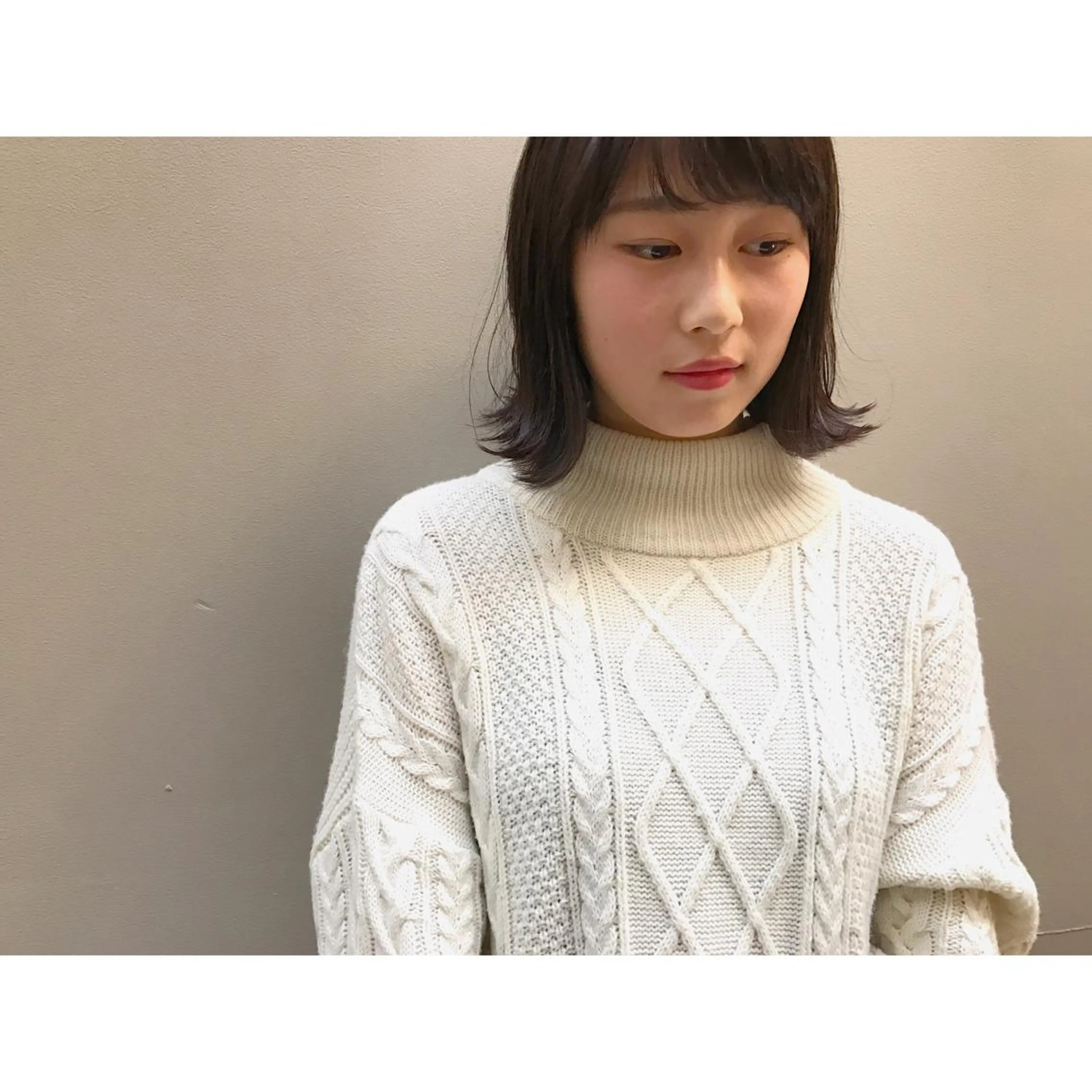 ショート ミディアム カラー ボブ 外ハネヘア 日々所属・谷 大地のヘアスタイル