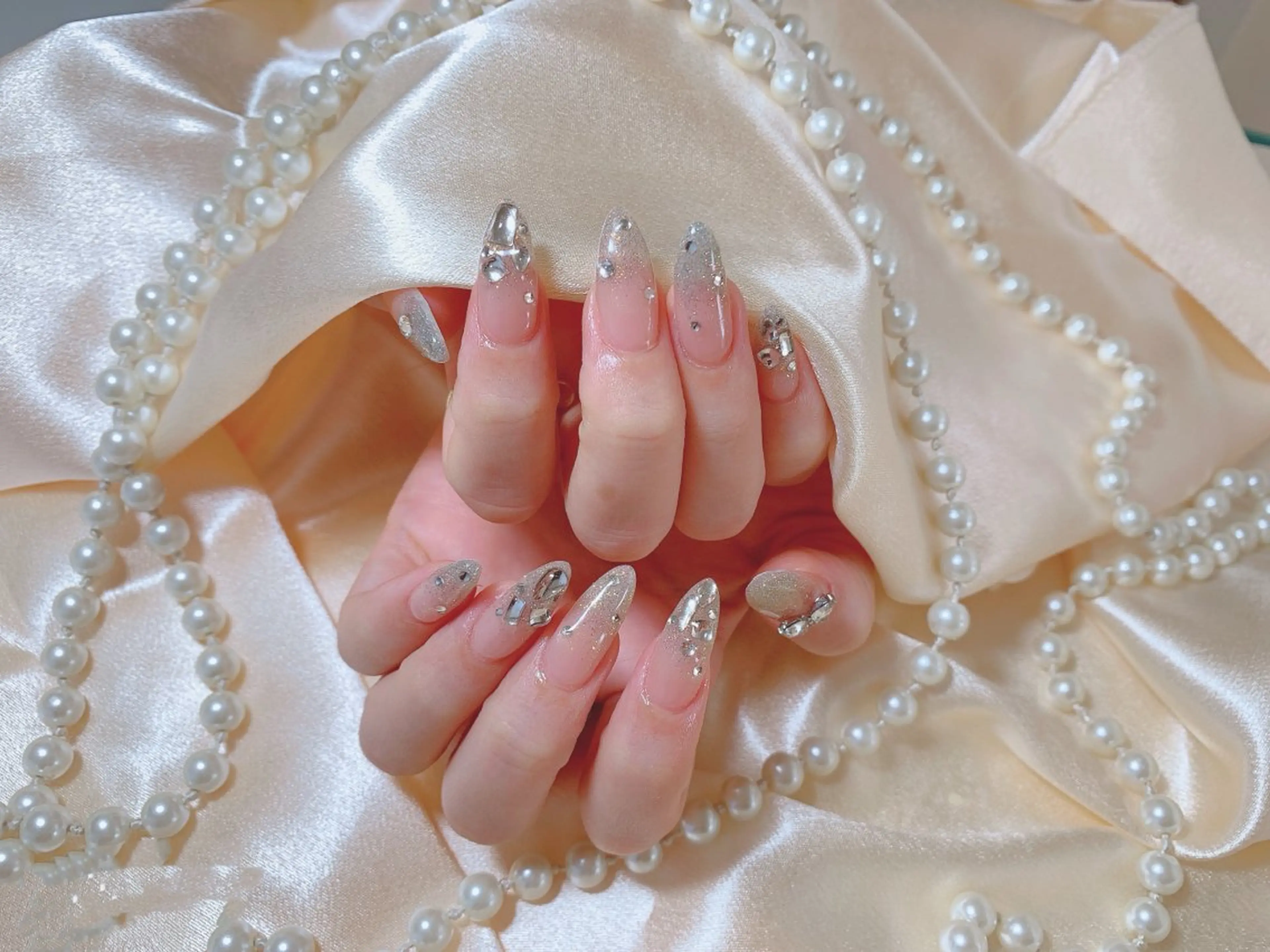 ネイル ネイルガールズ所属・リ サのネイルデザイン