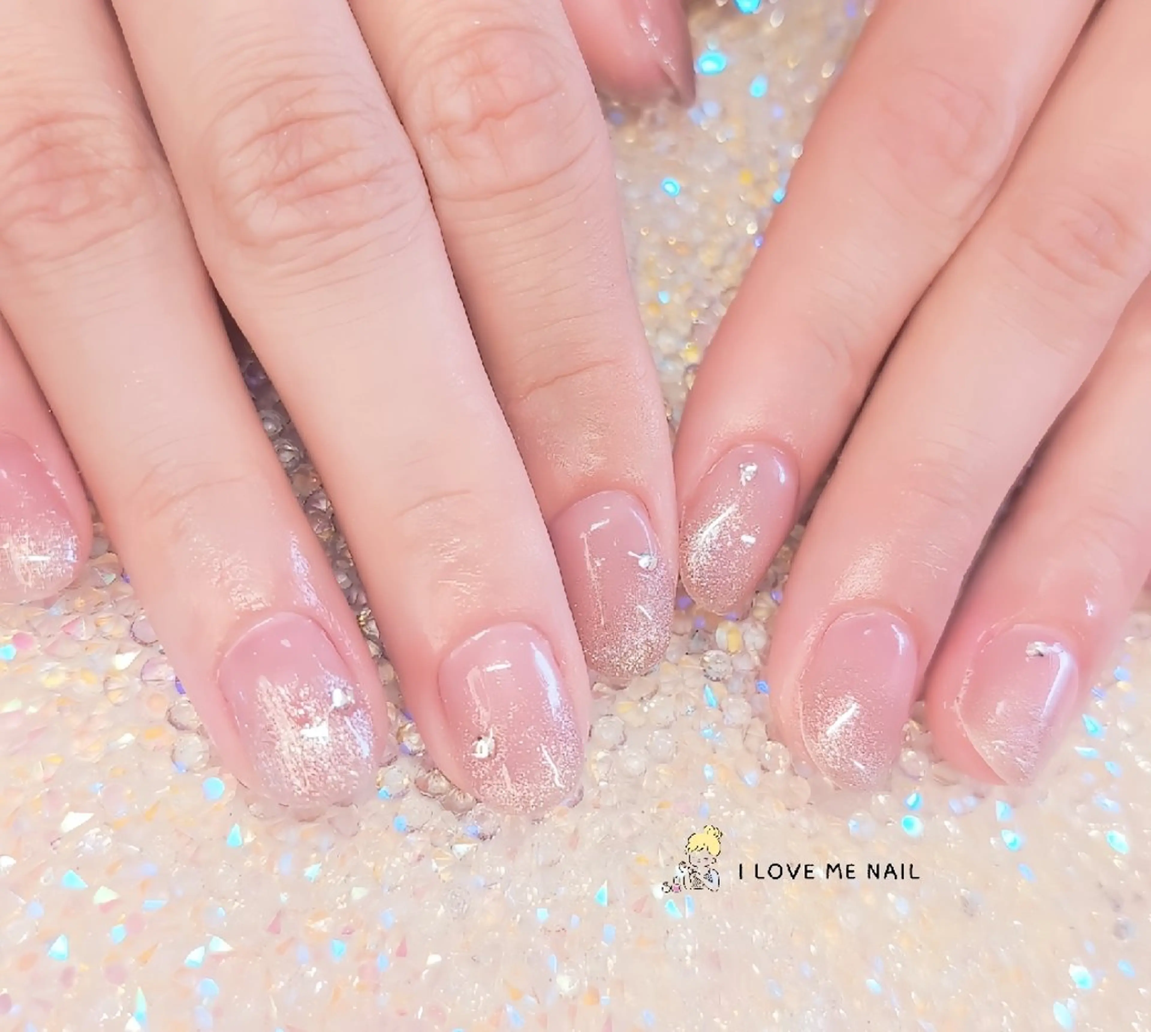 ネイル 長さ出し ハート 韓国ネイル マグネットネイル ニュアンスネイル ハンドネイル I LOVE ME  NAIL.｡.:*♡のネイルデザイン