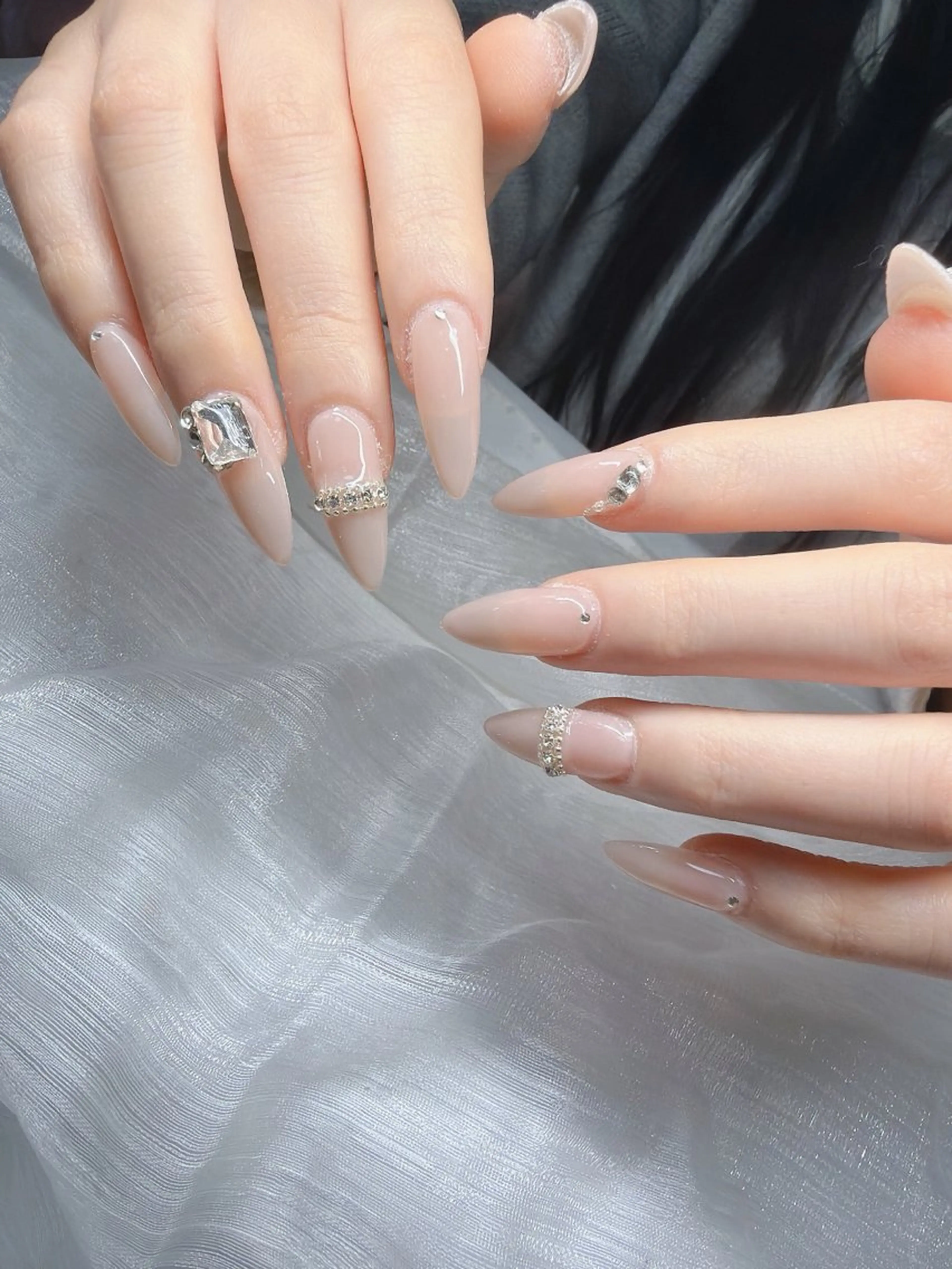 ネイル ハンドネイル Lee Nailsのネイルデザイン
