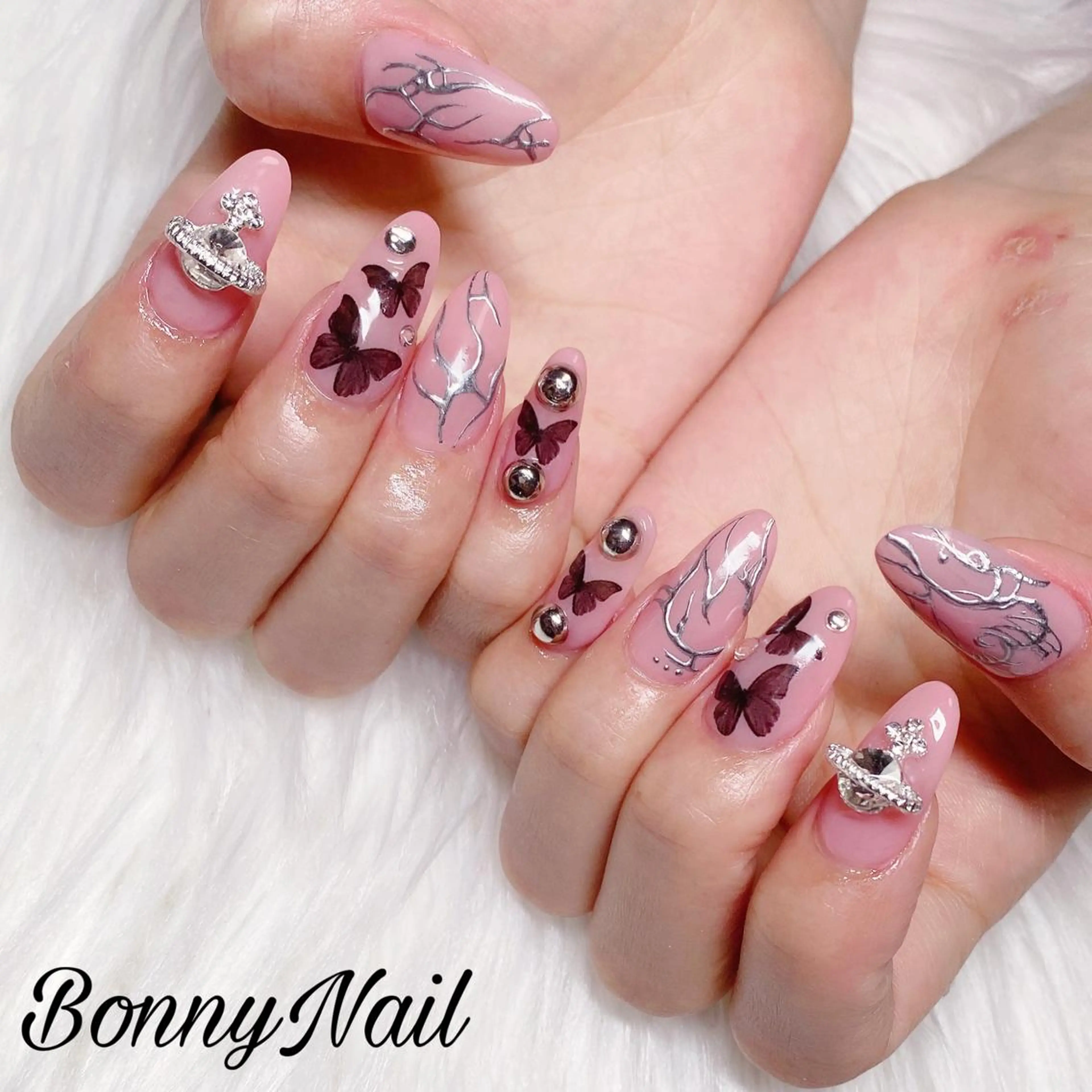 ネイル スカルプネイル Bonny Nailのネイルデザイン