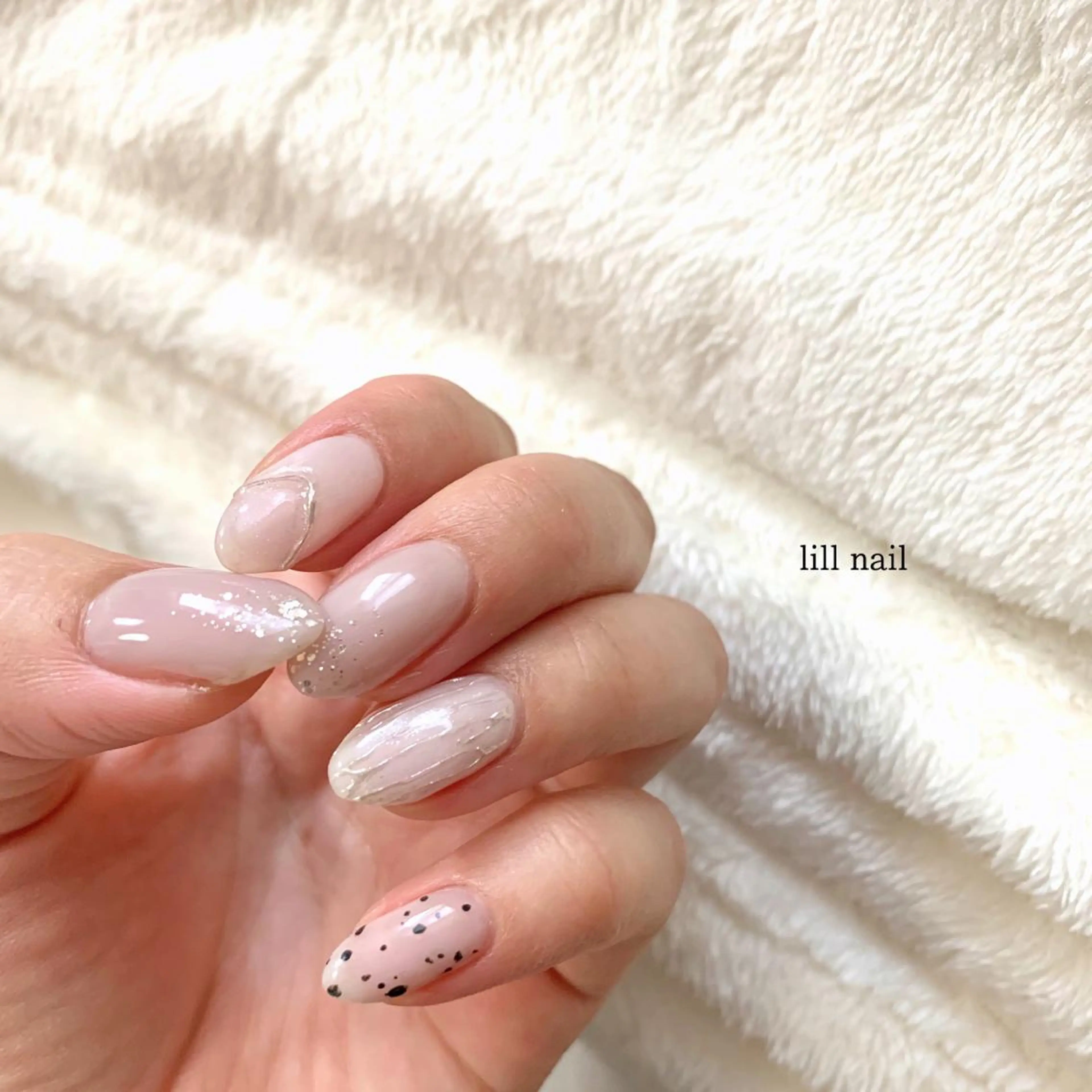 ミディアム pllia beautyのネイルデザイン