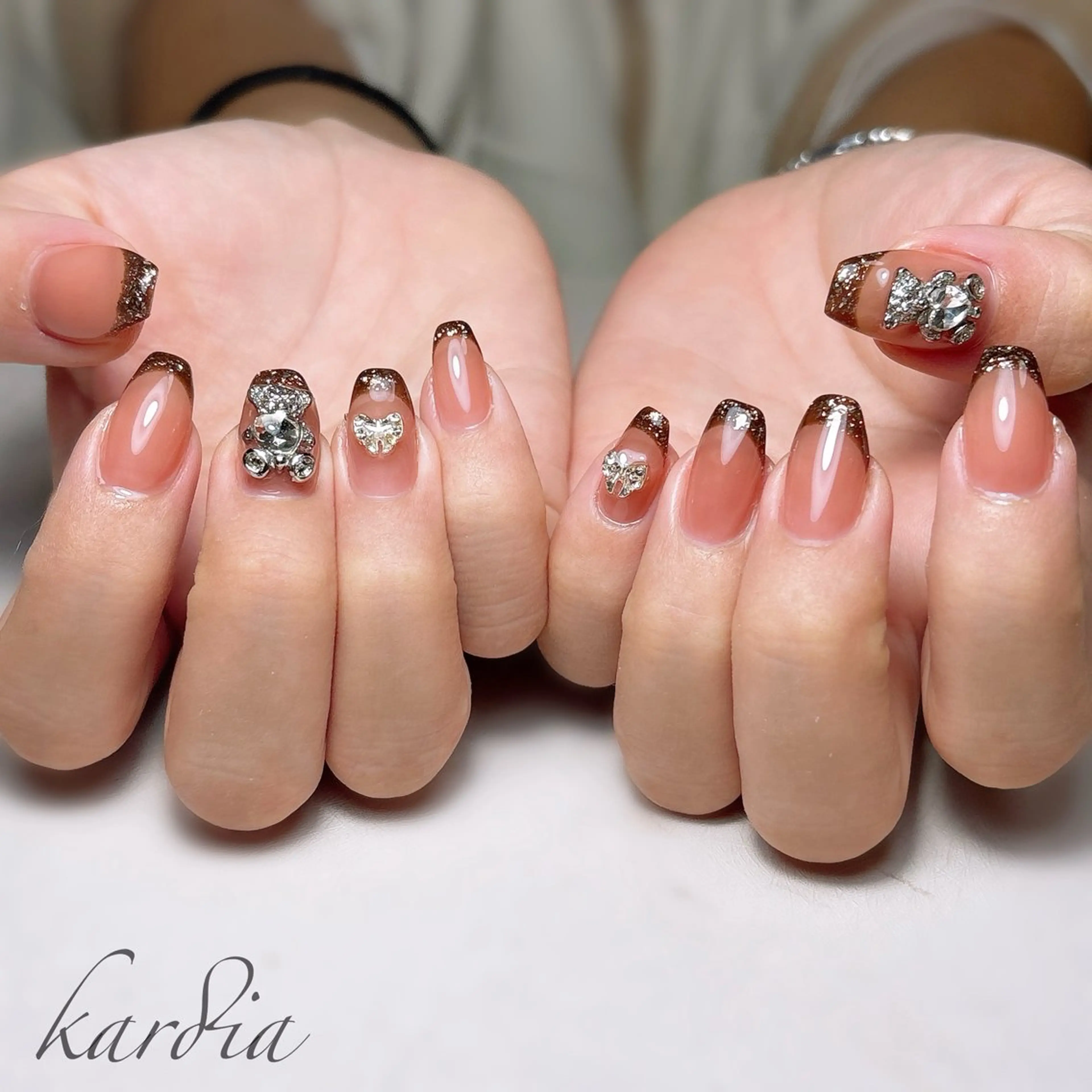 ネイル ハンドネイル καρδιά -ｶﾙﾃﾞｨｱ-のネイルデザイン