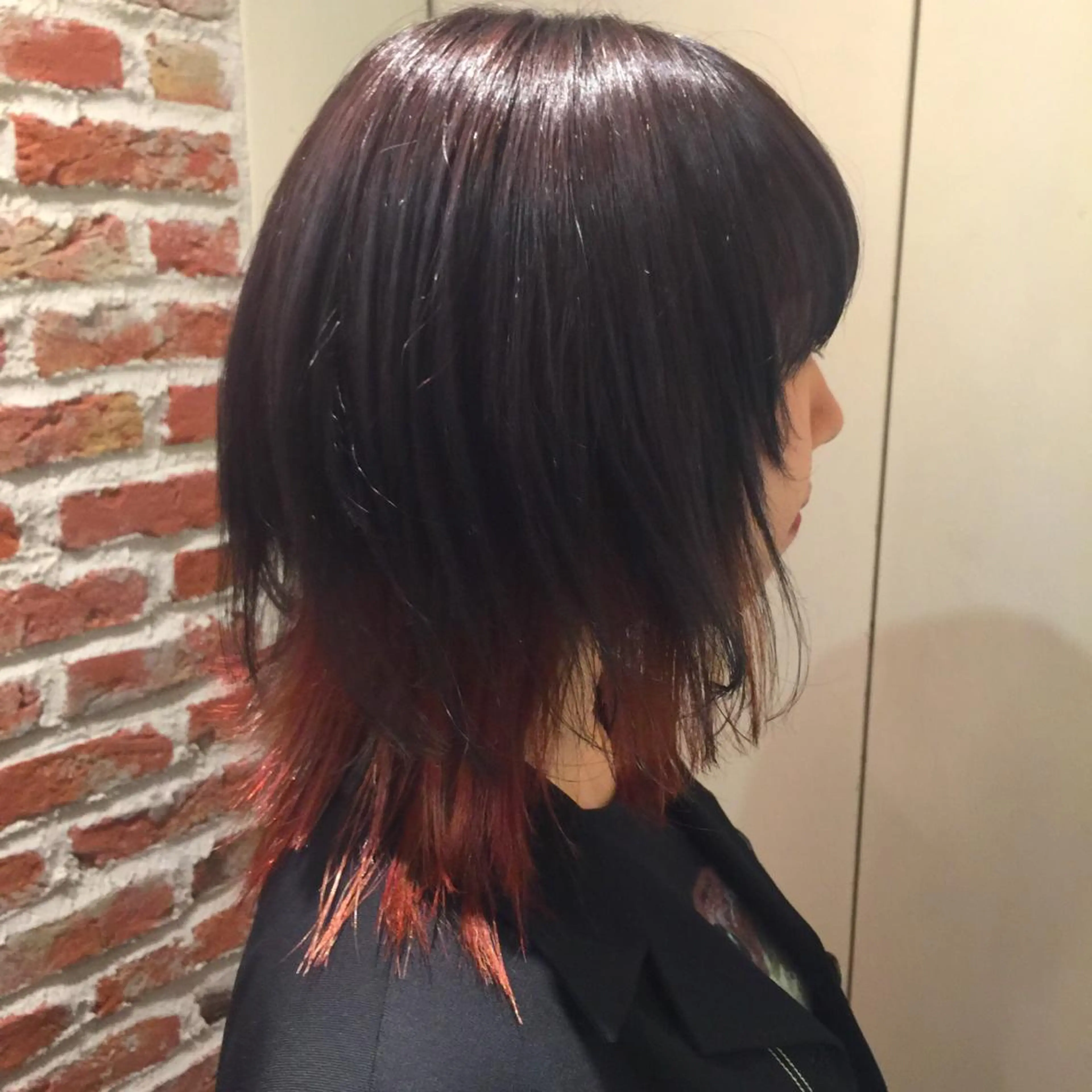 ミディアム カラー インナーカラー ウルフカット ホワイト&レイヤーカ ットエクステ長畠俊輔のヘアスタイル