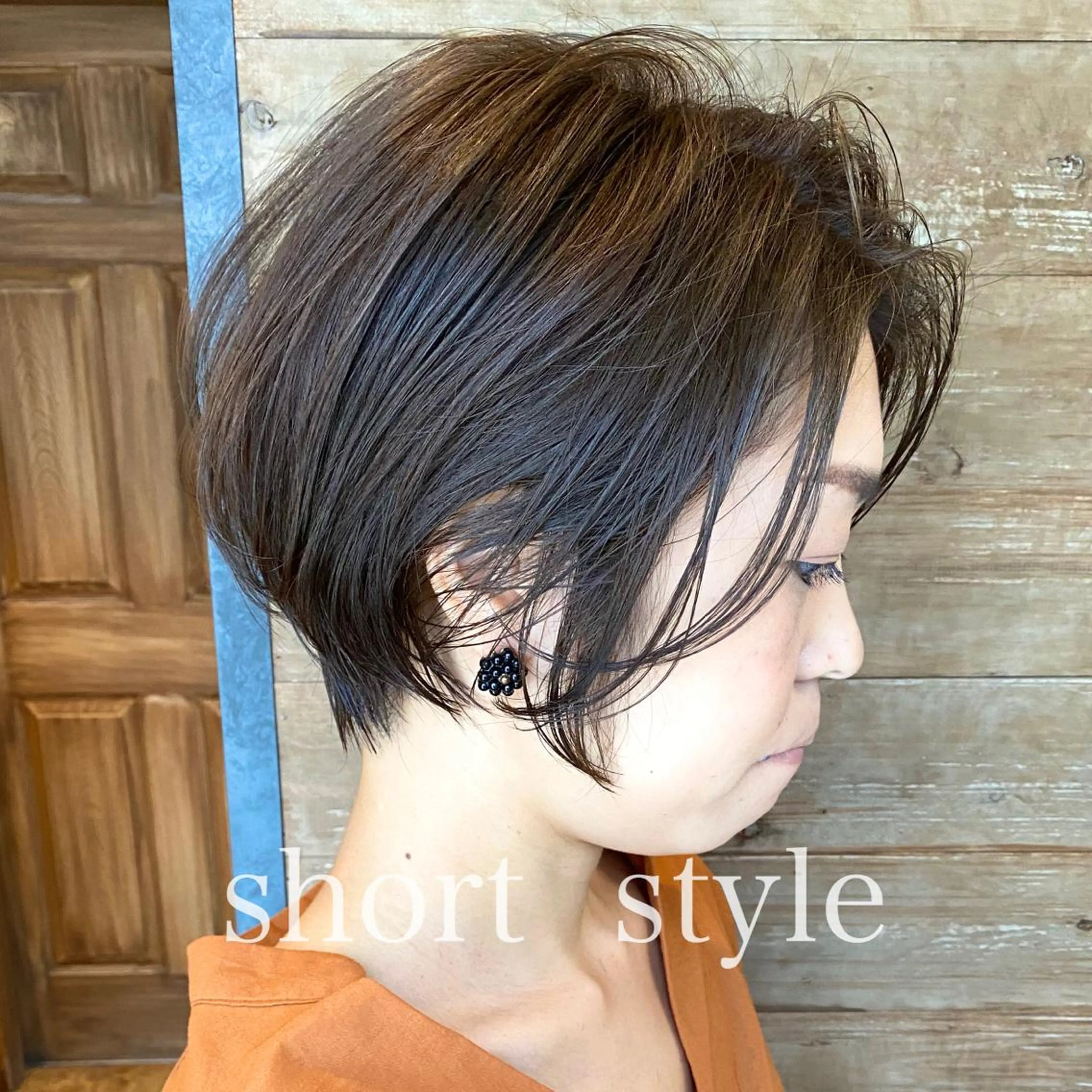 ショート カラー アディクシーカラー バレイヤージュ ブリーチ ケアブリーチ デザインカラー kiki所属・中田 敏明のヘアスタイル