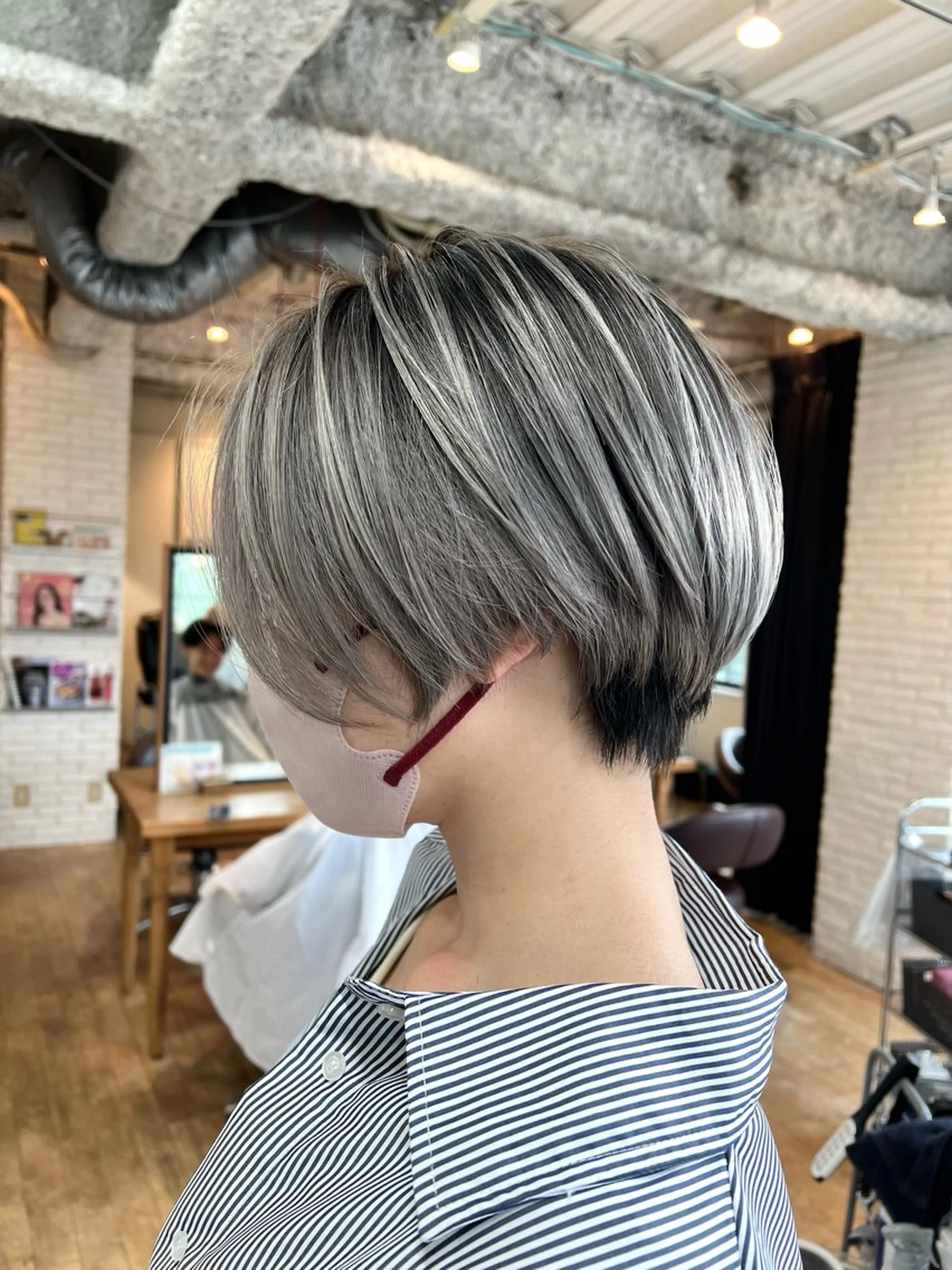 ショート レイヤーカット カット ヘアカラー 小林 竜弥のヘアスタイル