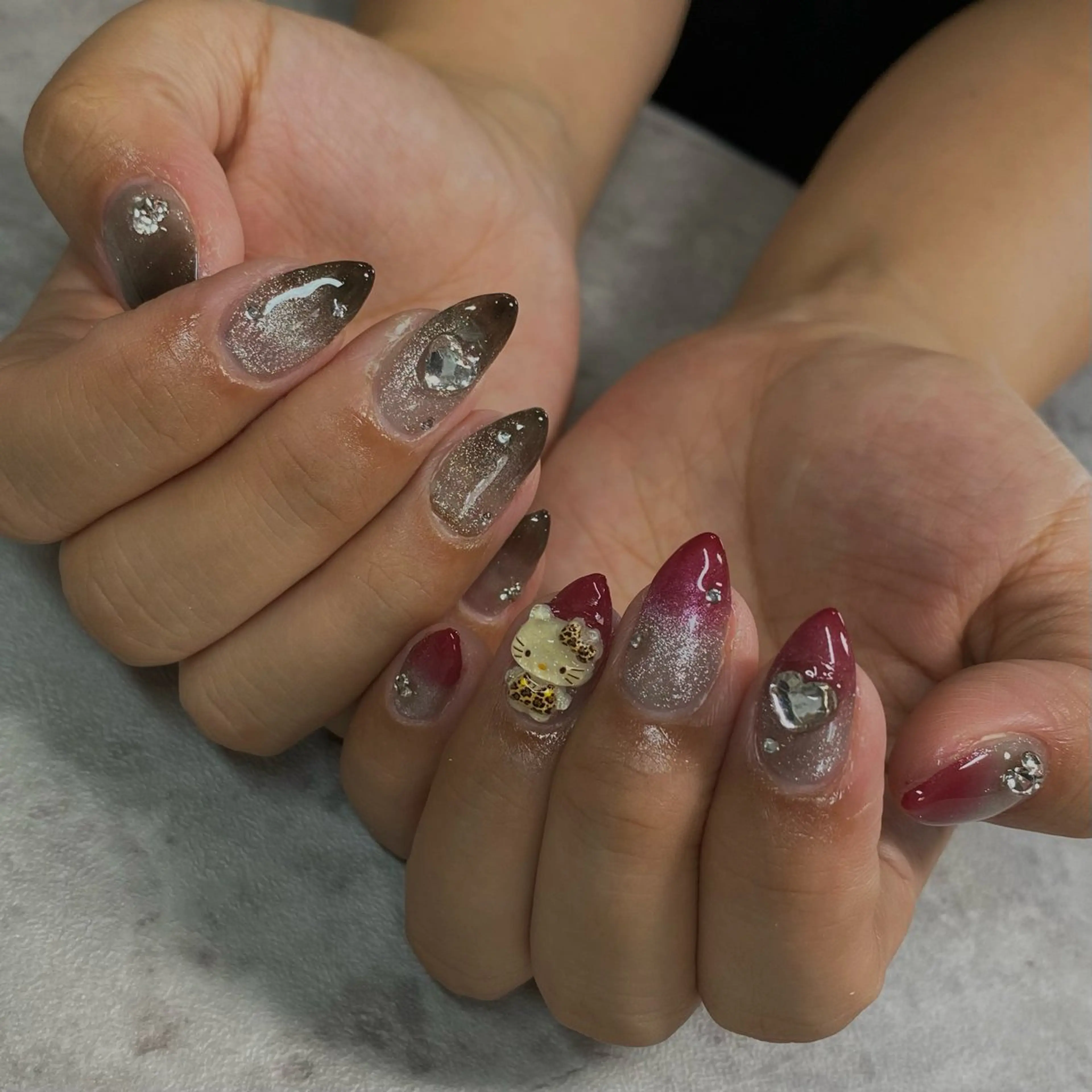 ネイル ハンドネイル デコパーツが得意♪ ネイル/眉毛/エステの眉毛・アイブロウイメージ