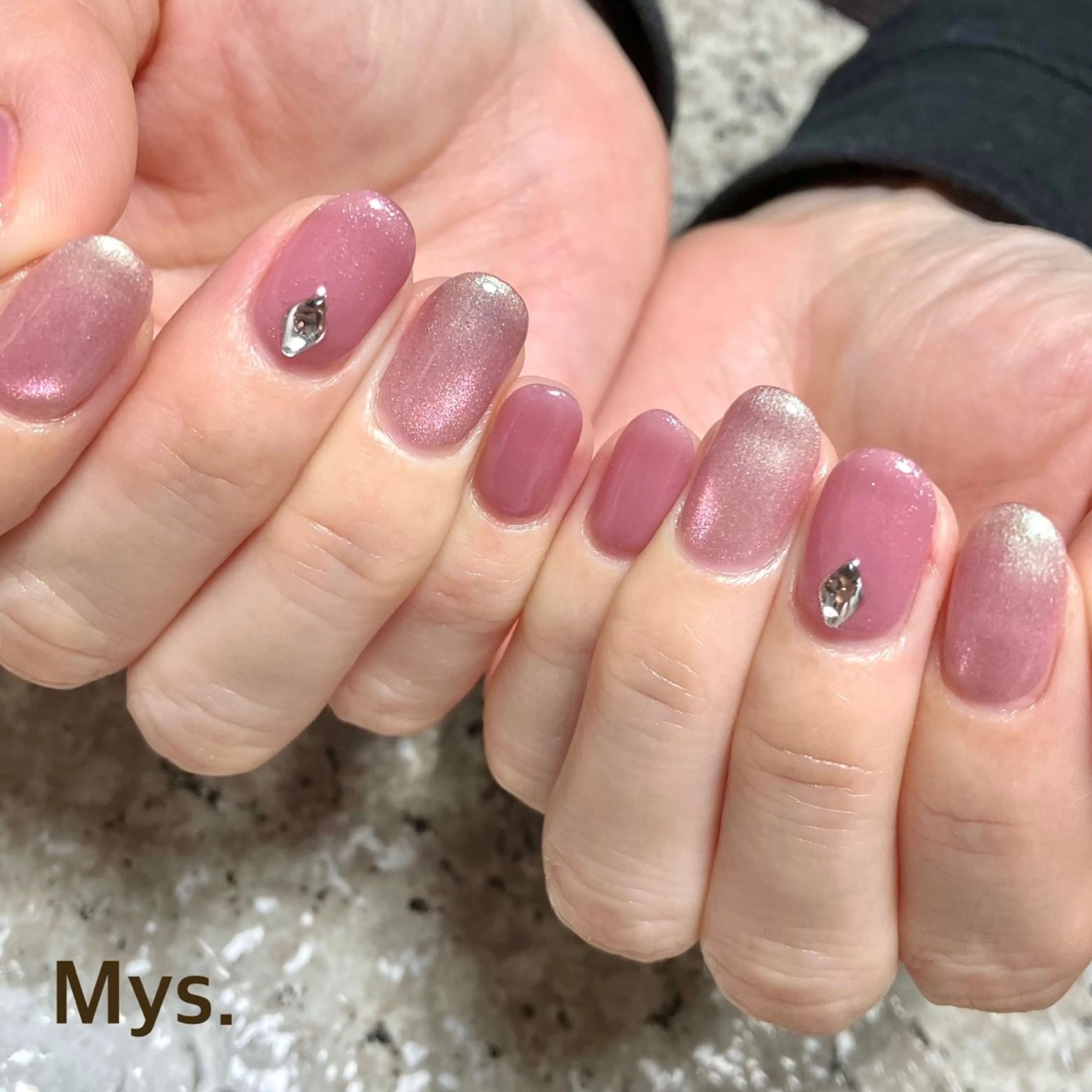 ネイル マグネットネイル ハンドネイル Mys. 三上紗紀のネイルデザイン