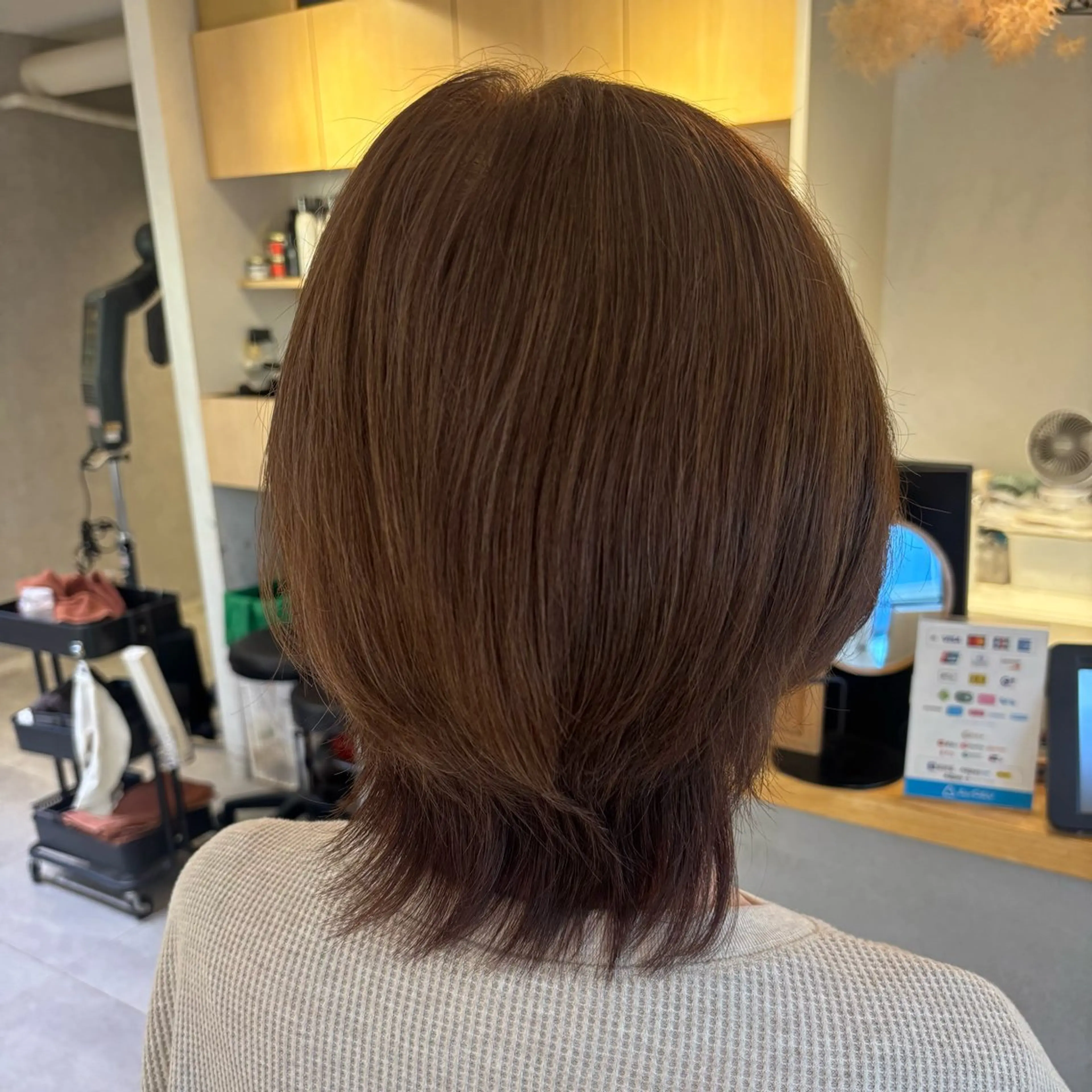 カラー 草野 亜弥のヘアスタイル