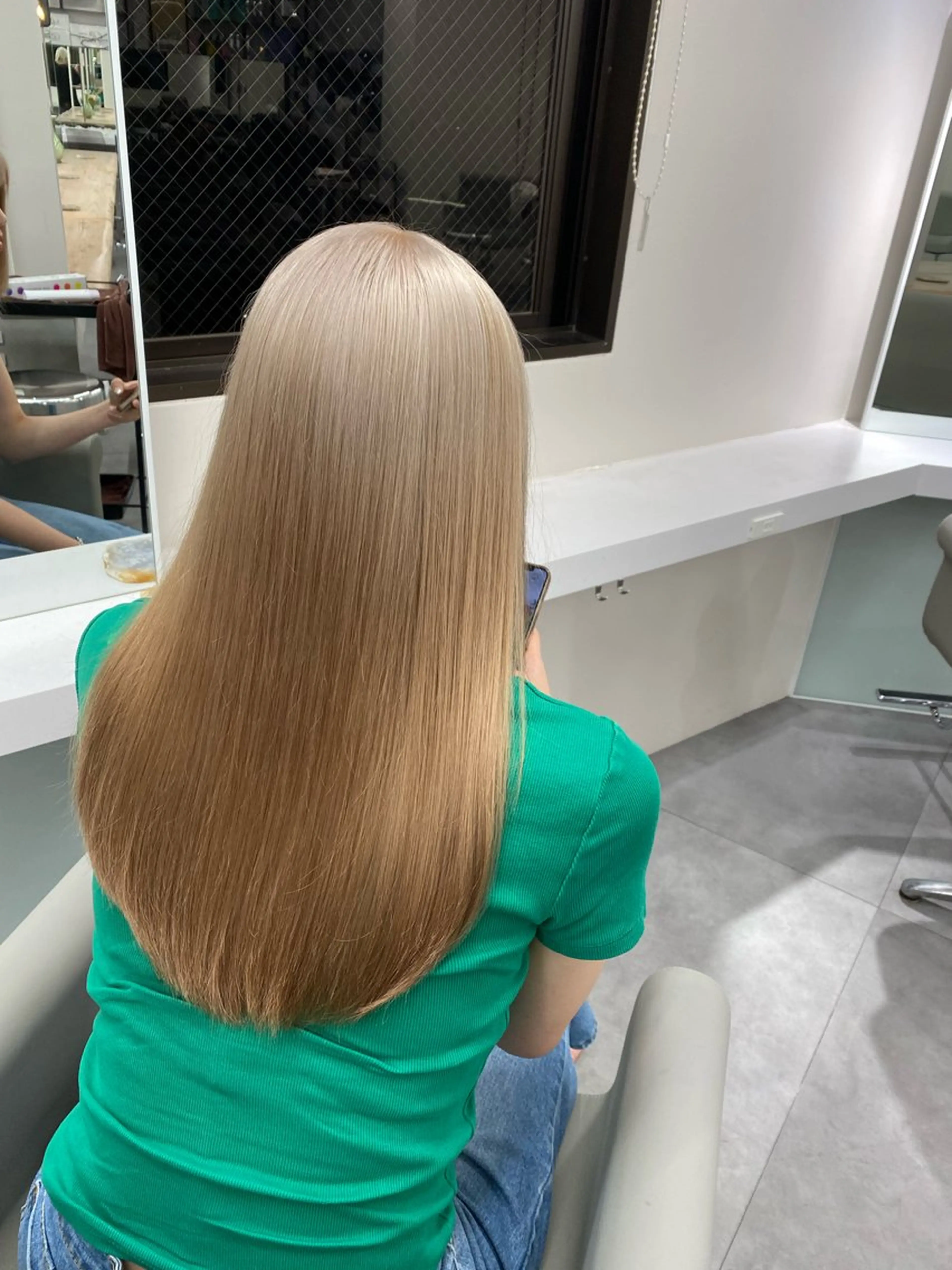 ロング カラー ヘアカラー トリートメント ベレーザ渋谷所属・🦋ハイトーン・髪質 改善🦋成嶋 朋希のヘアスタイル