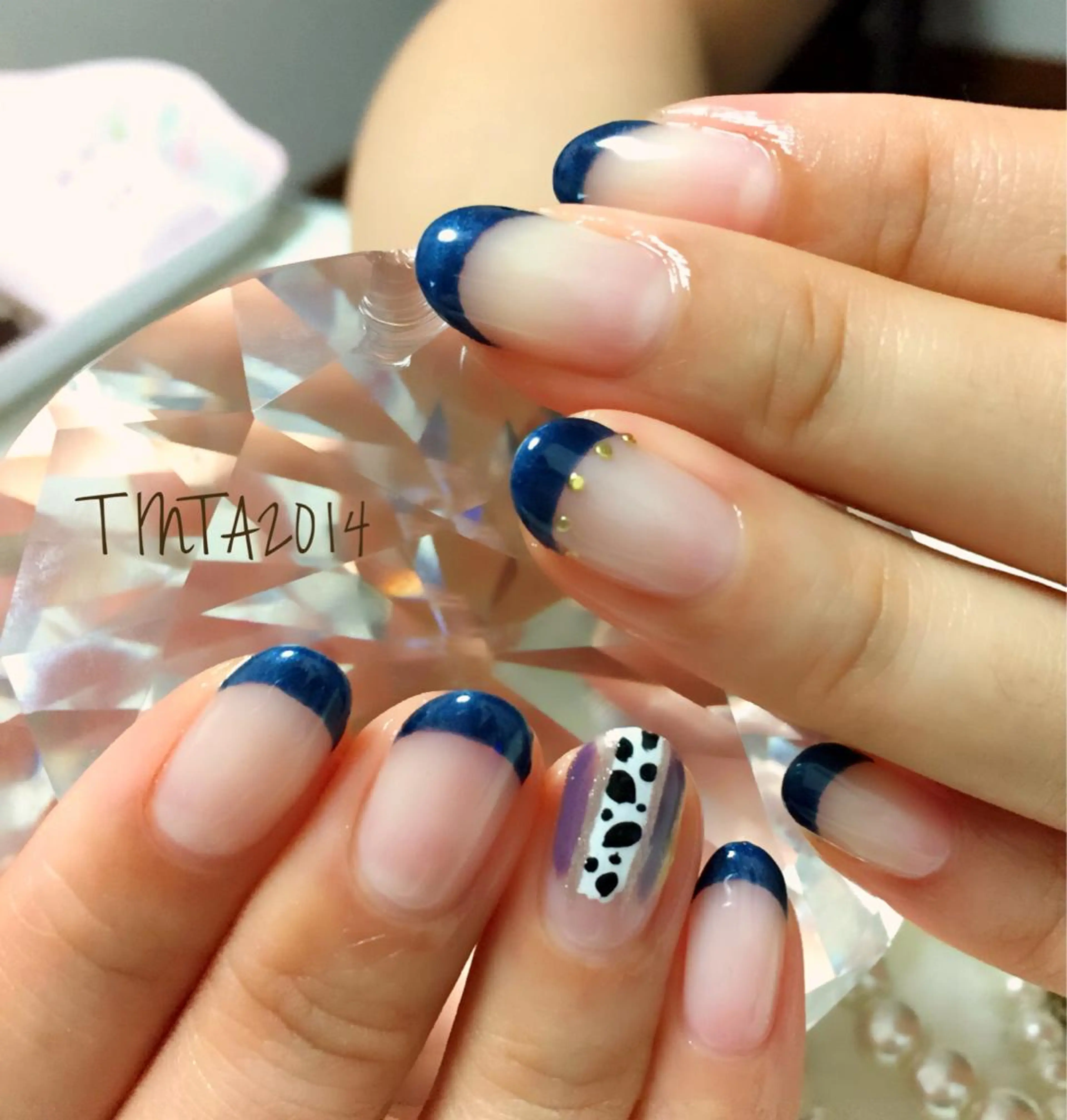 ネイル フレンチネイル ネイビー ネイルサロン ティンタ所属・馬場 典子のネイルデザイン