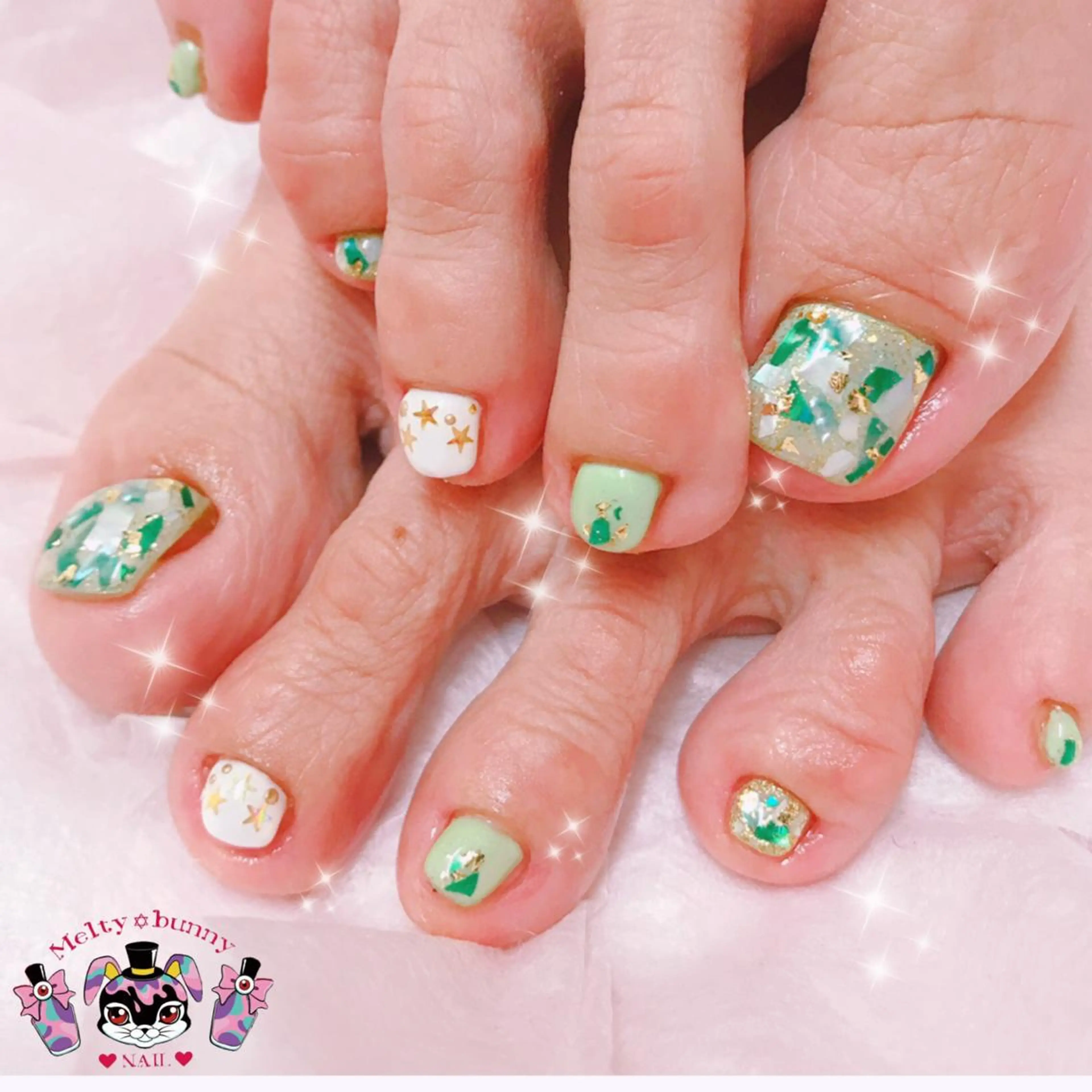 ネイル フットネイル 深爪を断らない スカルプ高評価店のネイルデザイン