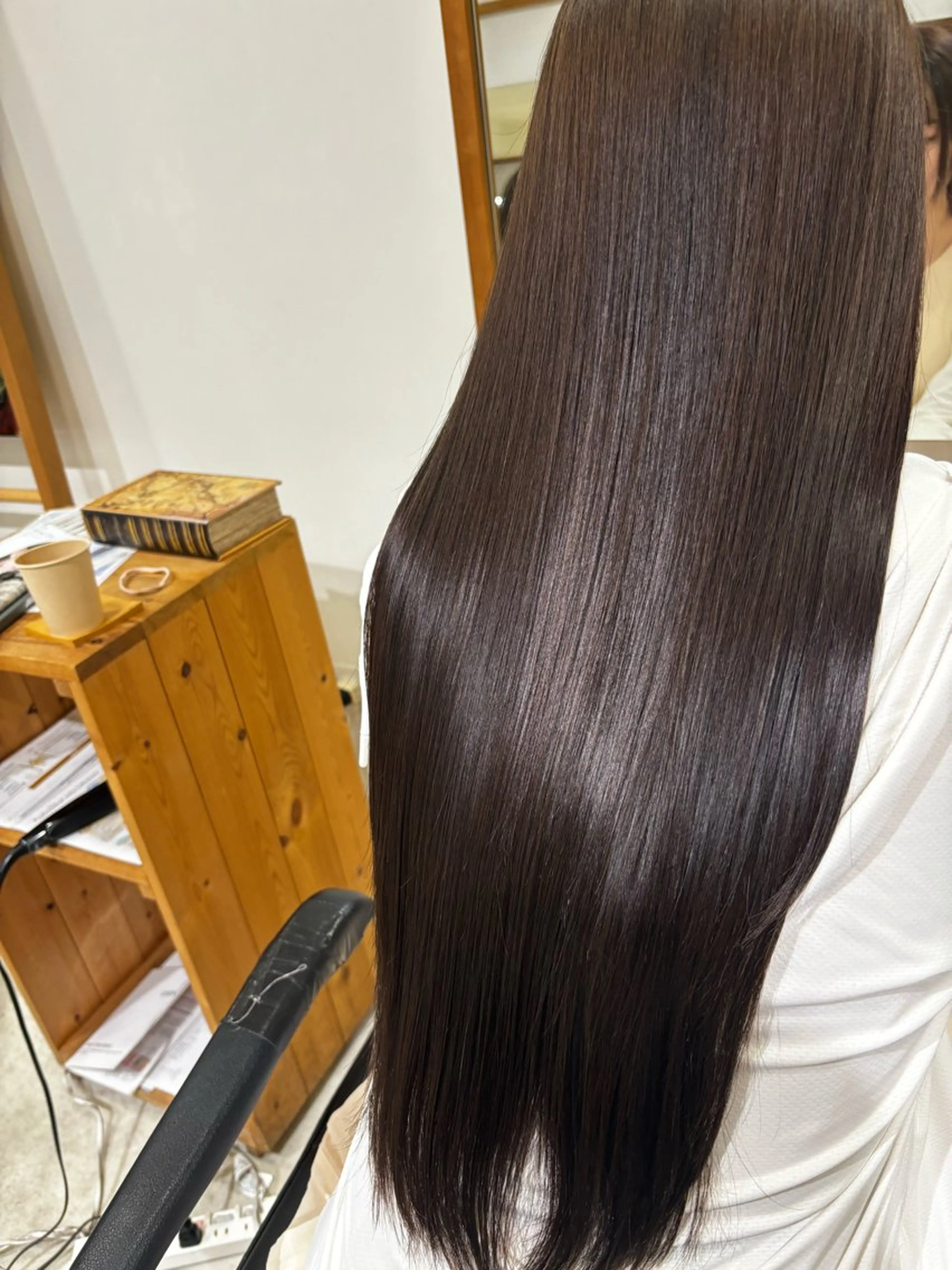 ロング カット ヘアカラー トリートメント hoNua. 栄/透明感カラーのヘアスタイル