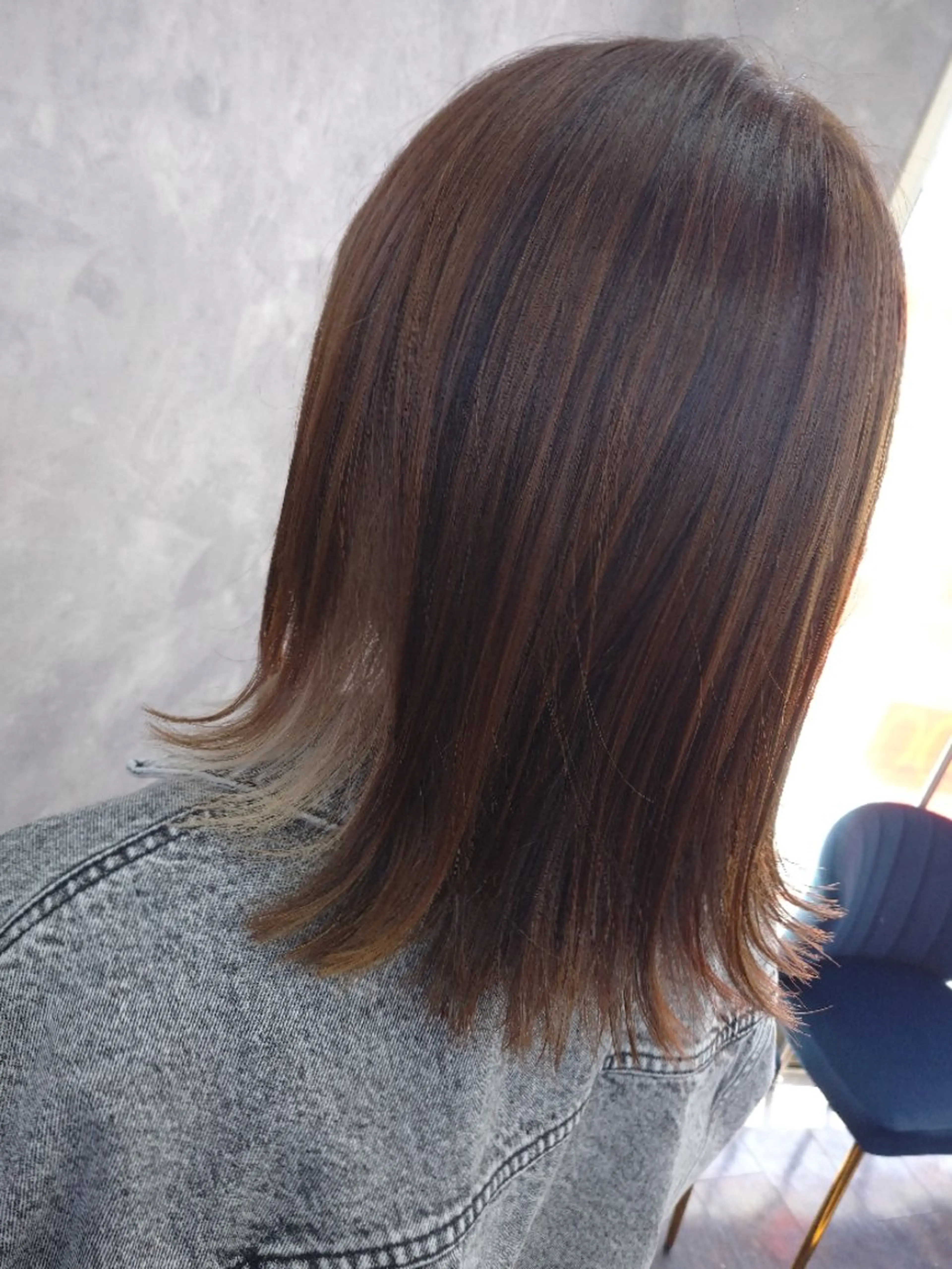 ミディアム カット ヘアカラー アンティア小作所属・AN'TIA小作 noiのヘアスタイル